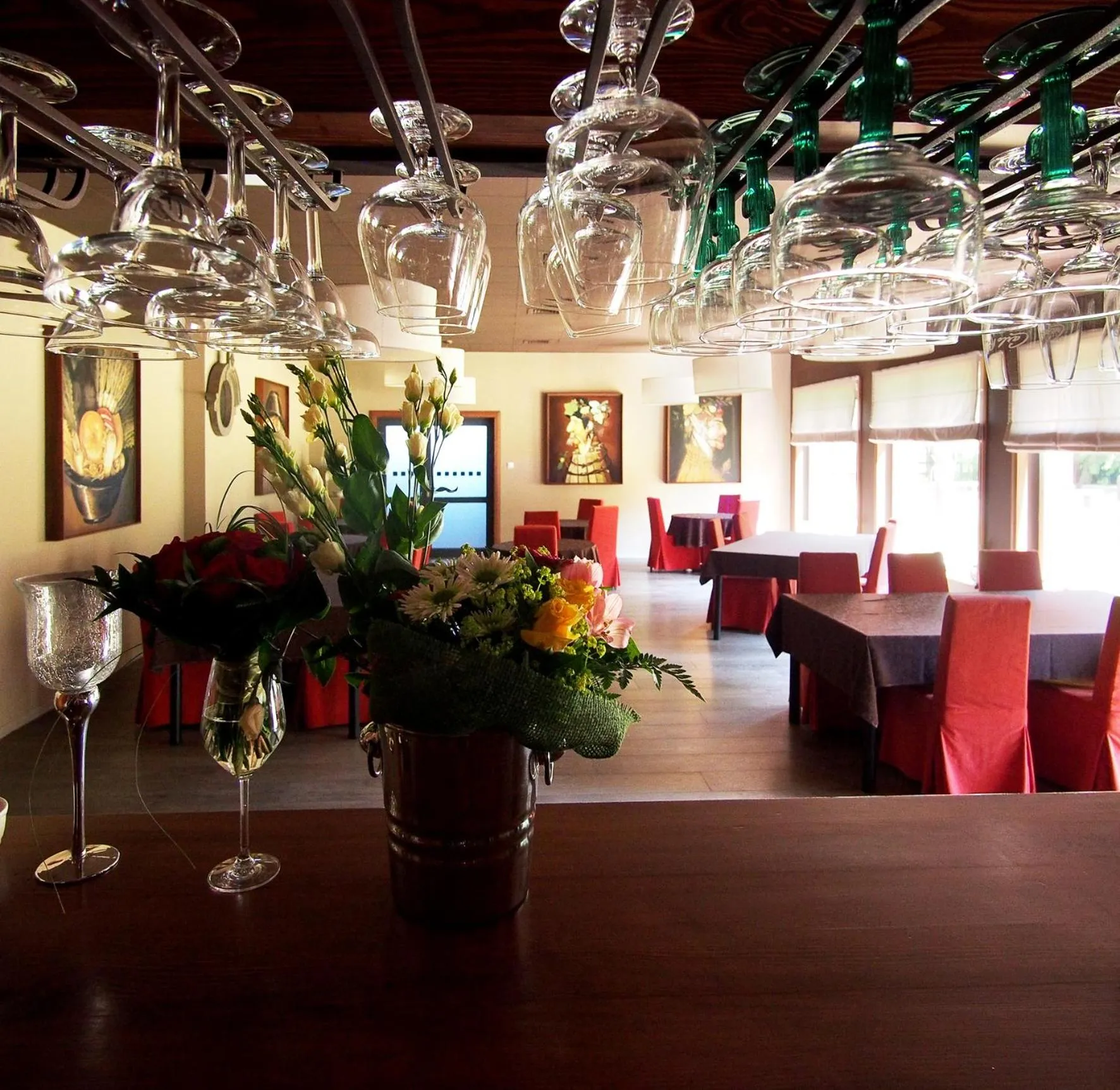 Restaurant/places to eat in Hotel Altamira