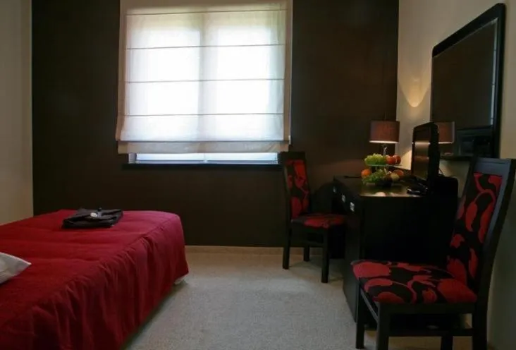 Photo of the whole room, Bed in Hotel Altamira