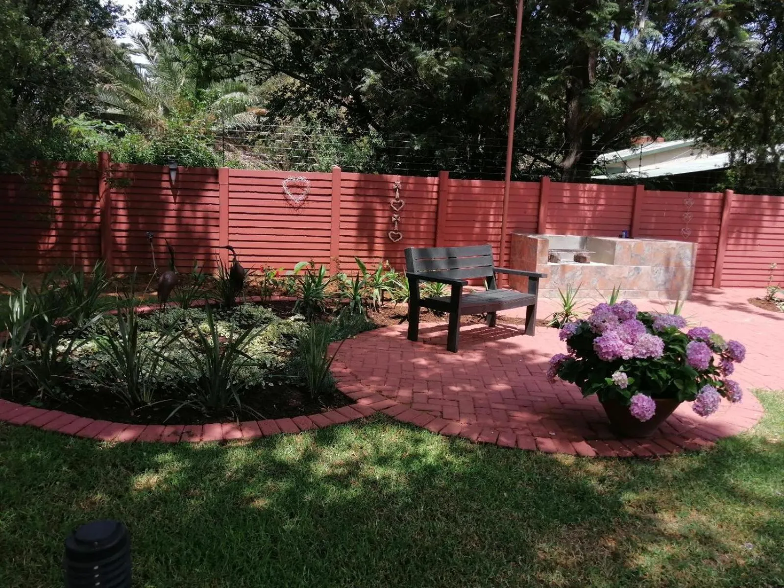 BBQ facilities in Azrielle Guesthouse