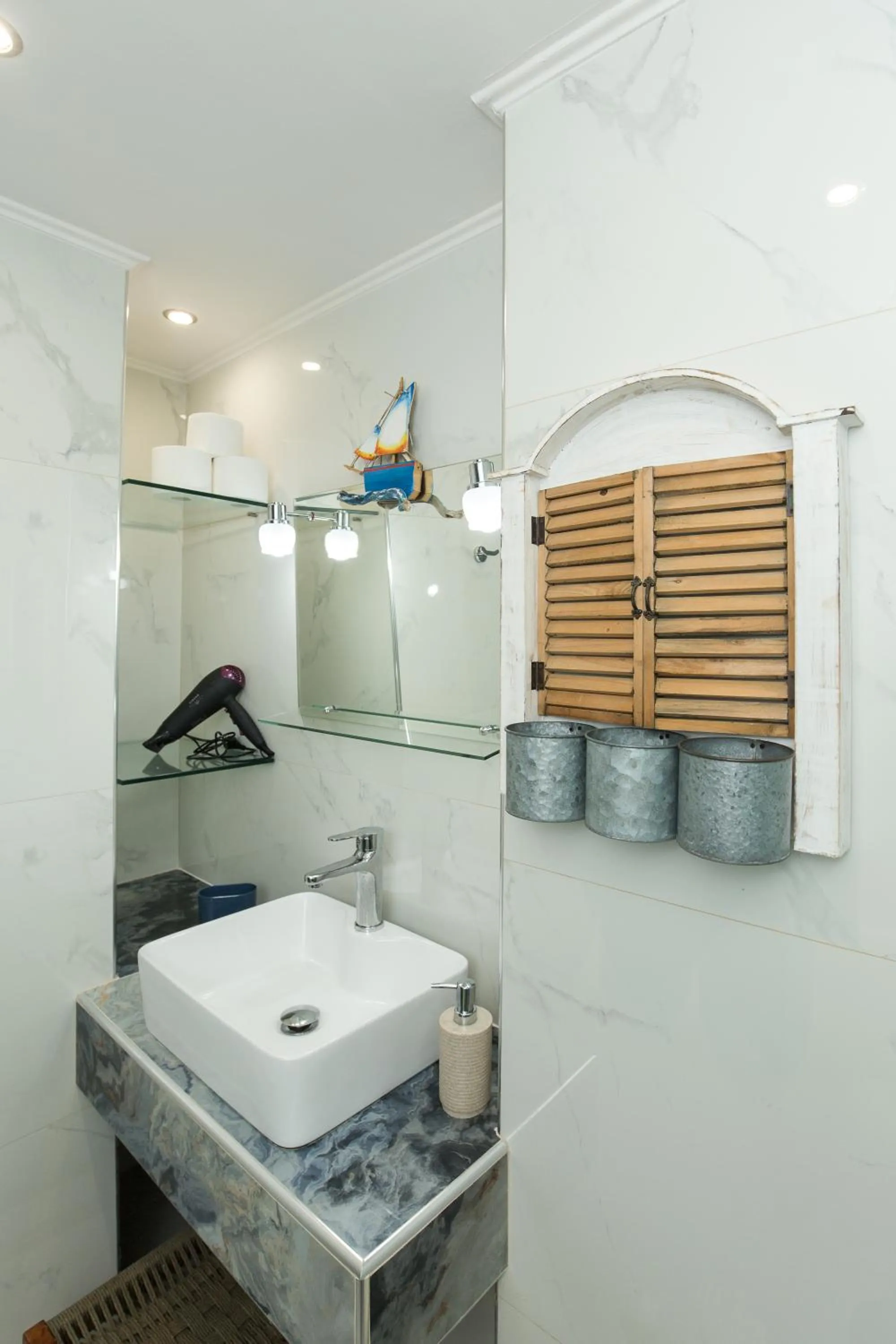 Bathroom in Arodamos Studios & Apts