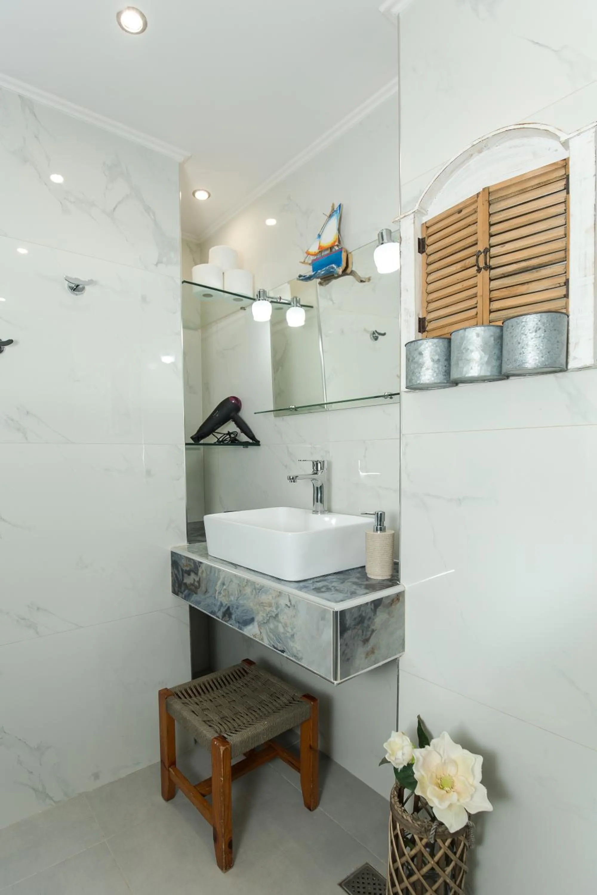 Bathroom in Arodamos Studios & Apts