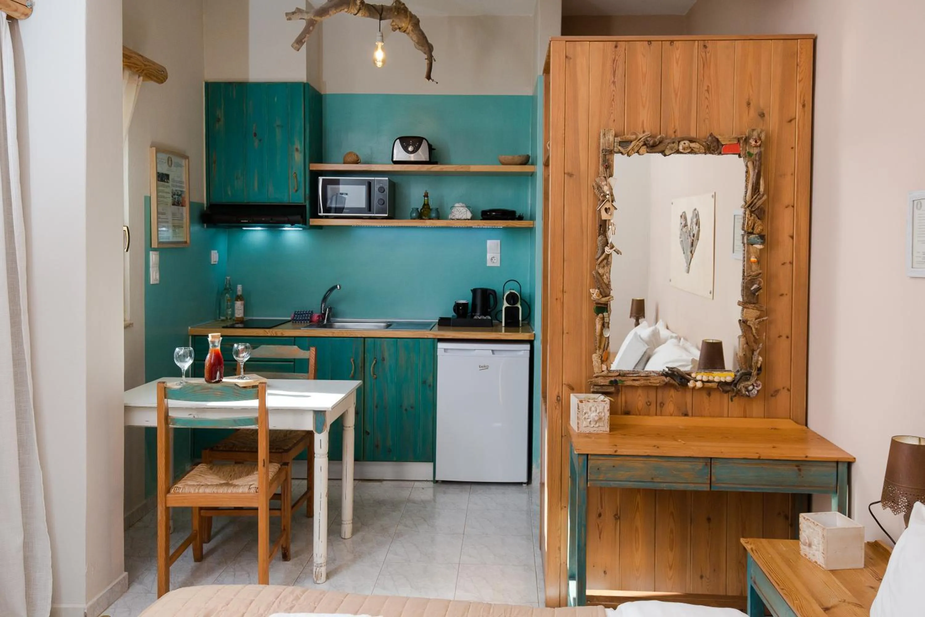 Coffee/tea facilities in Arodamos Studios & Apts