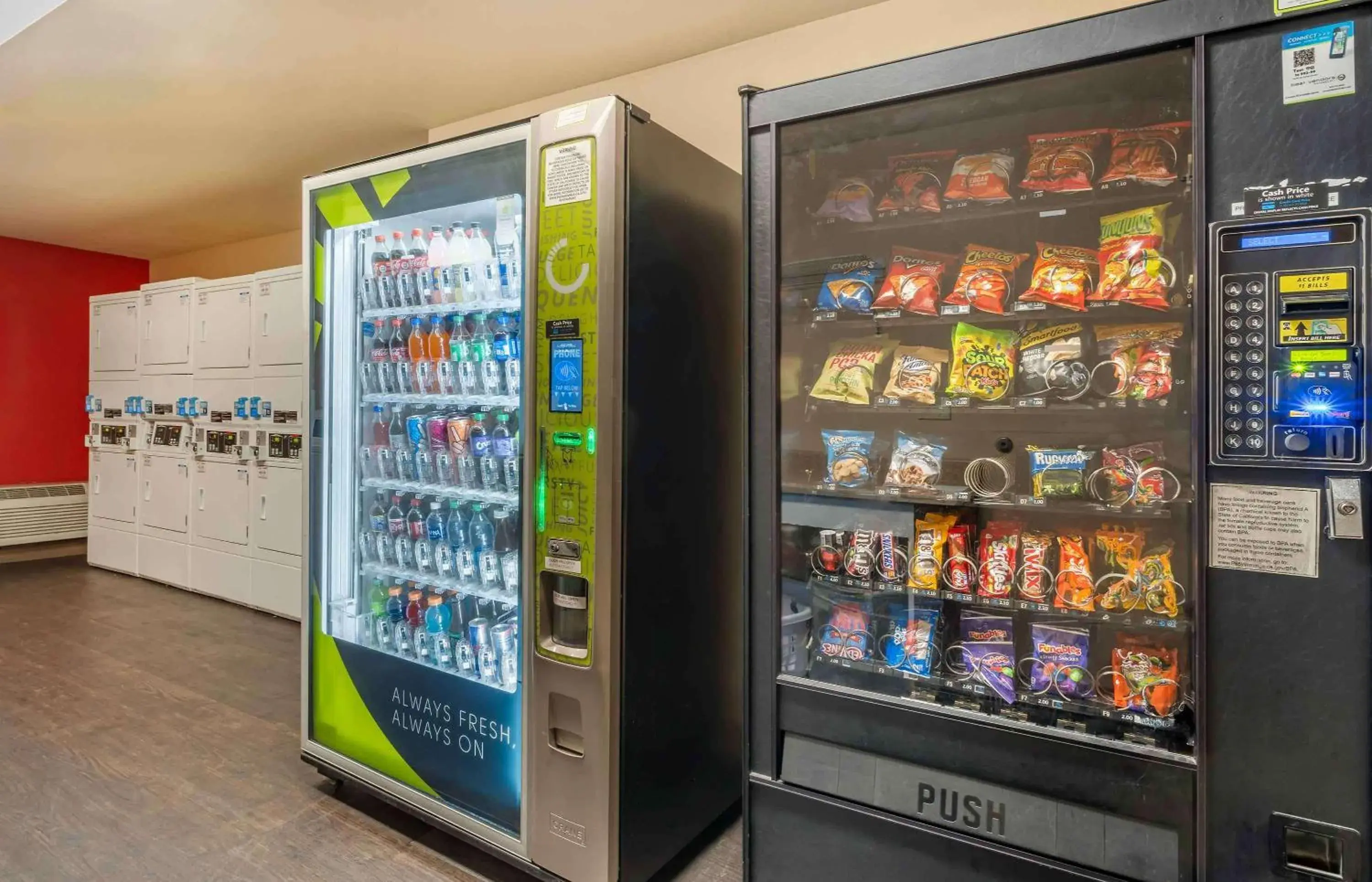 Property building in Extended Stay America Suites - Oakland - Emeryville Property building in Extended Stay America Suites - Oakland - Emeryville