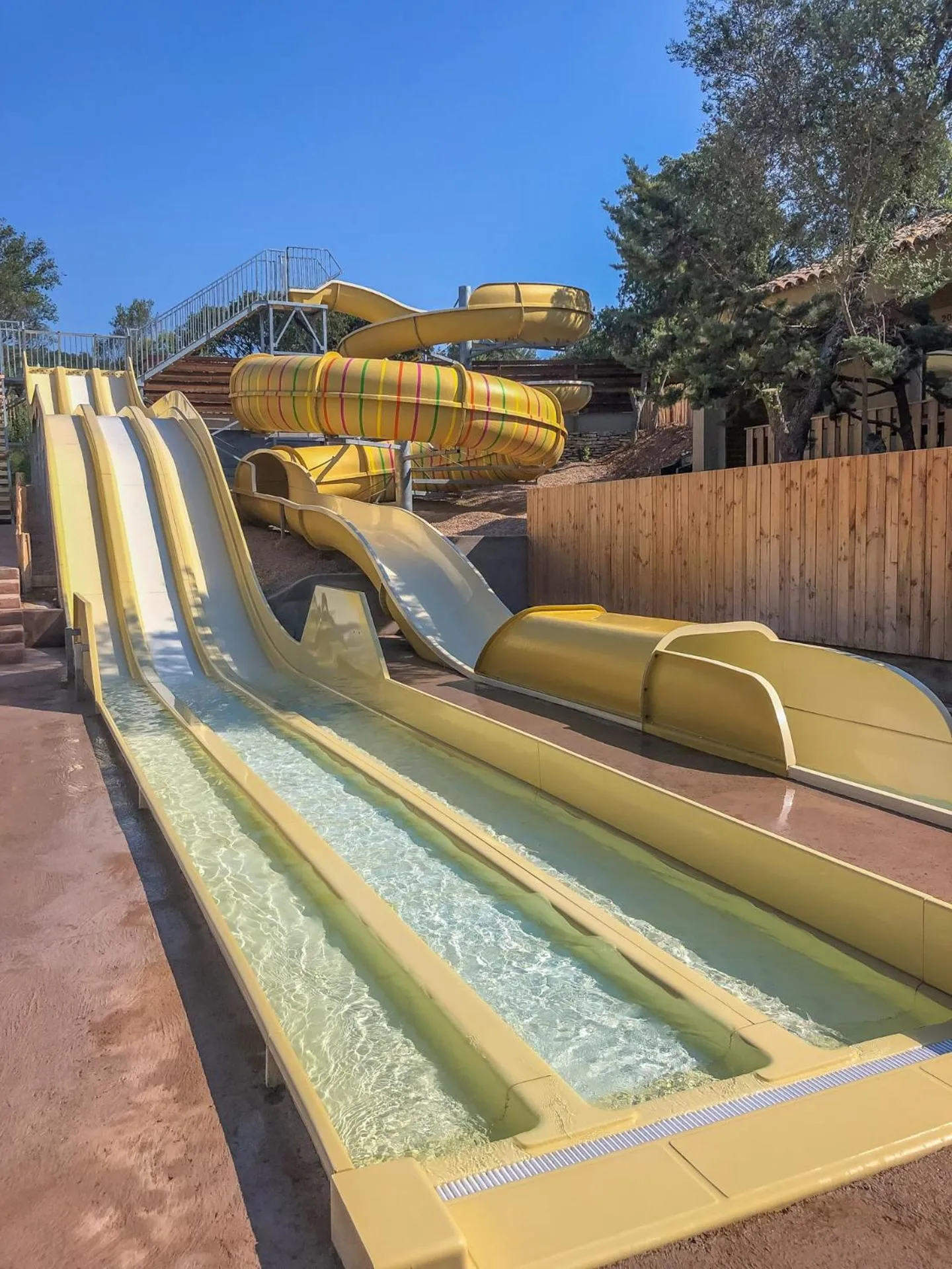 Swimming pool in Les Suites De Pertamina