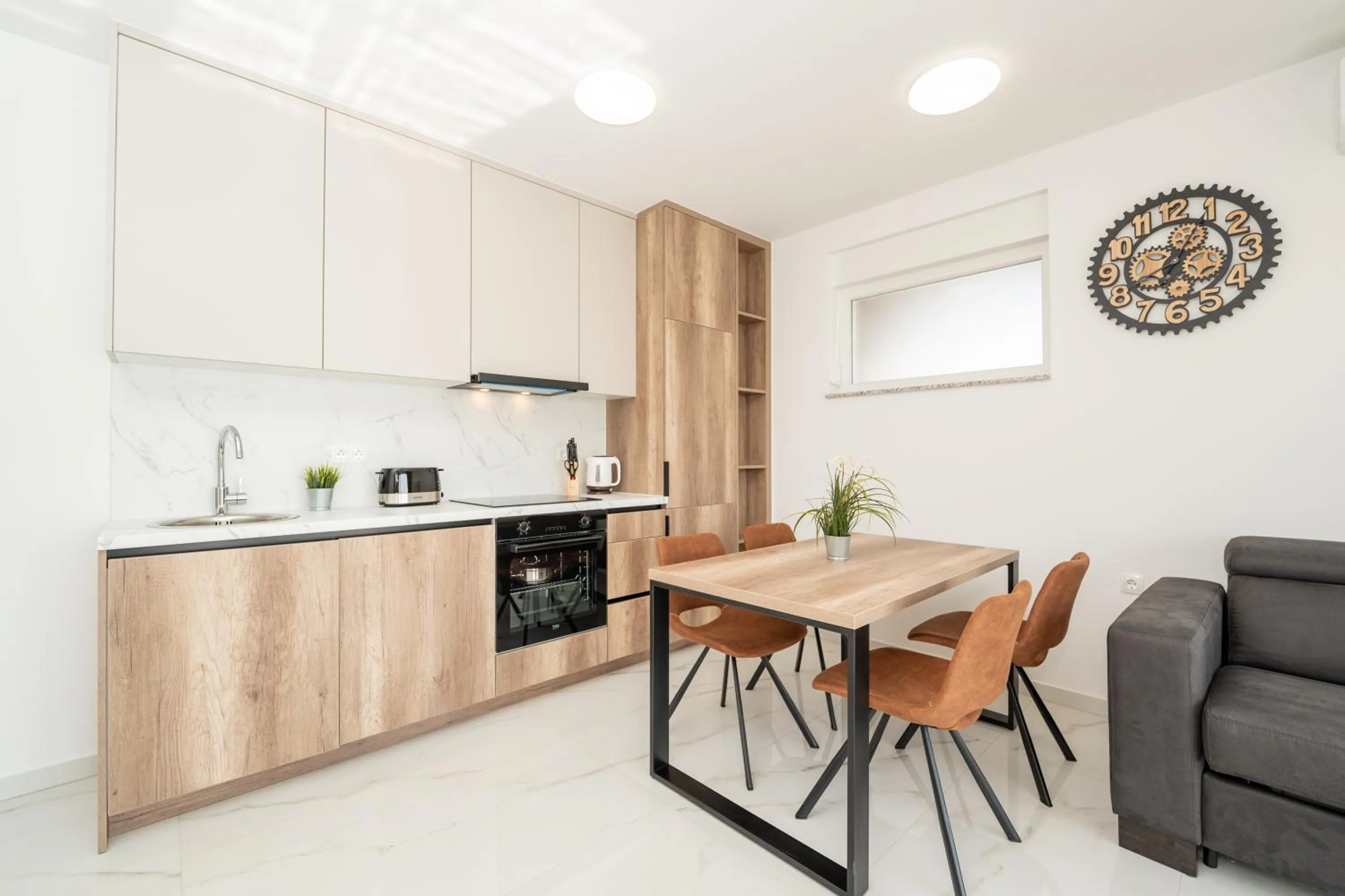 Kitchen or kitchenette in Poolside Hideout Apartments