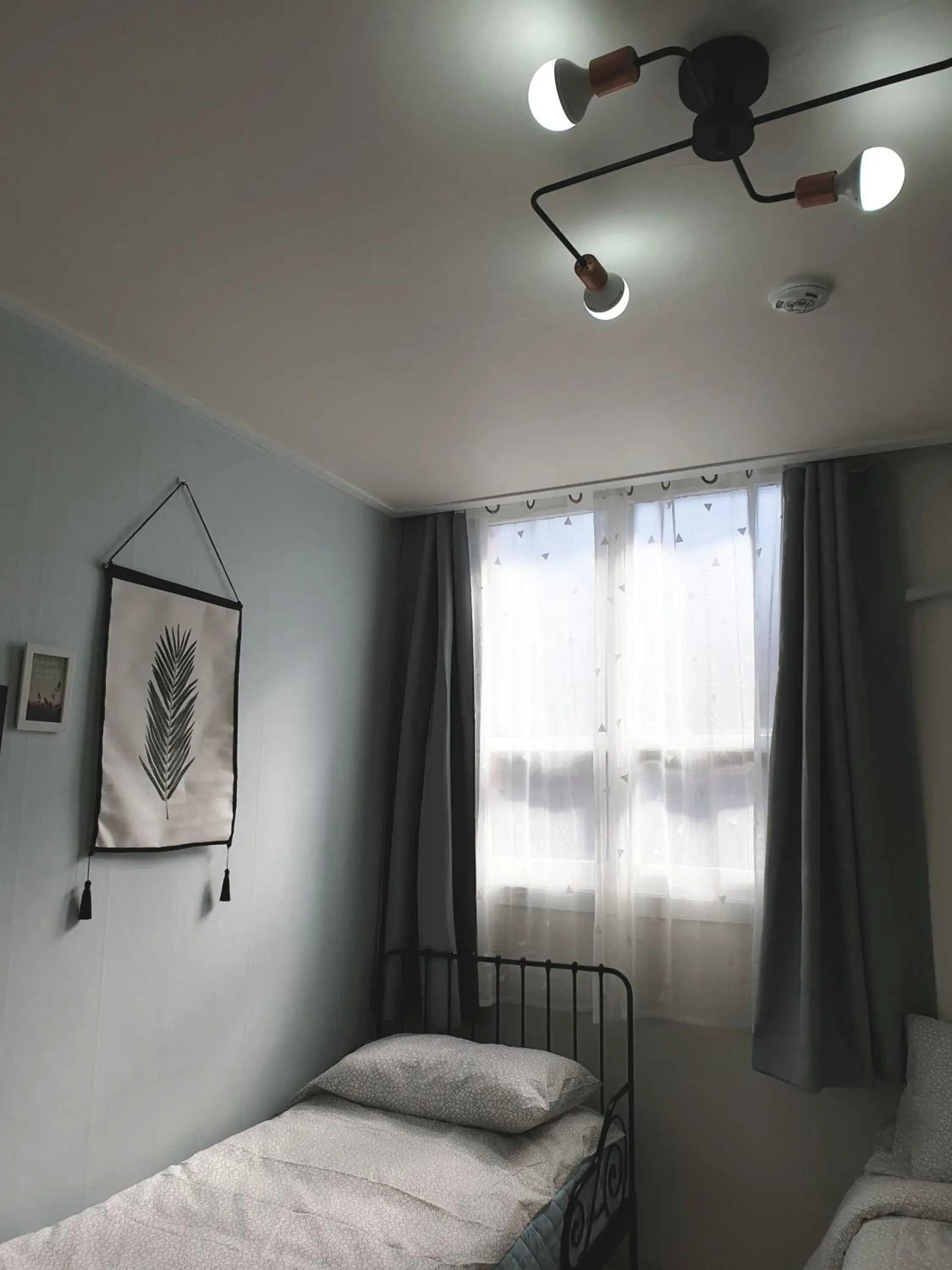 Standard Triple Room in Y.ROAD 135 Standard Triple Room in Y.ROAD 135