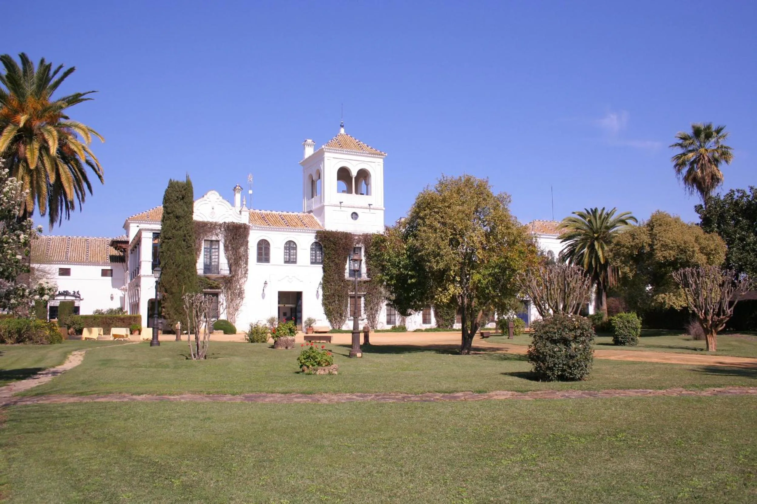 Facade/entrance in Hotel Cortijo El Esparragal