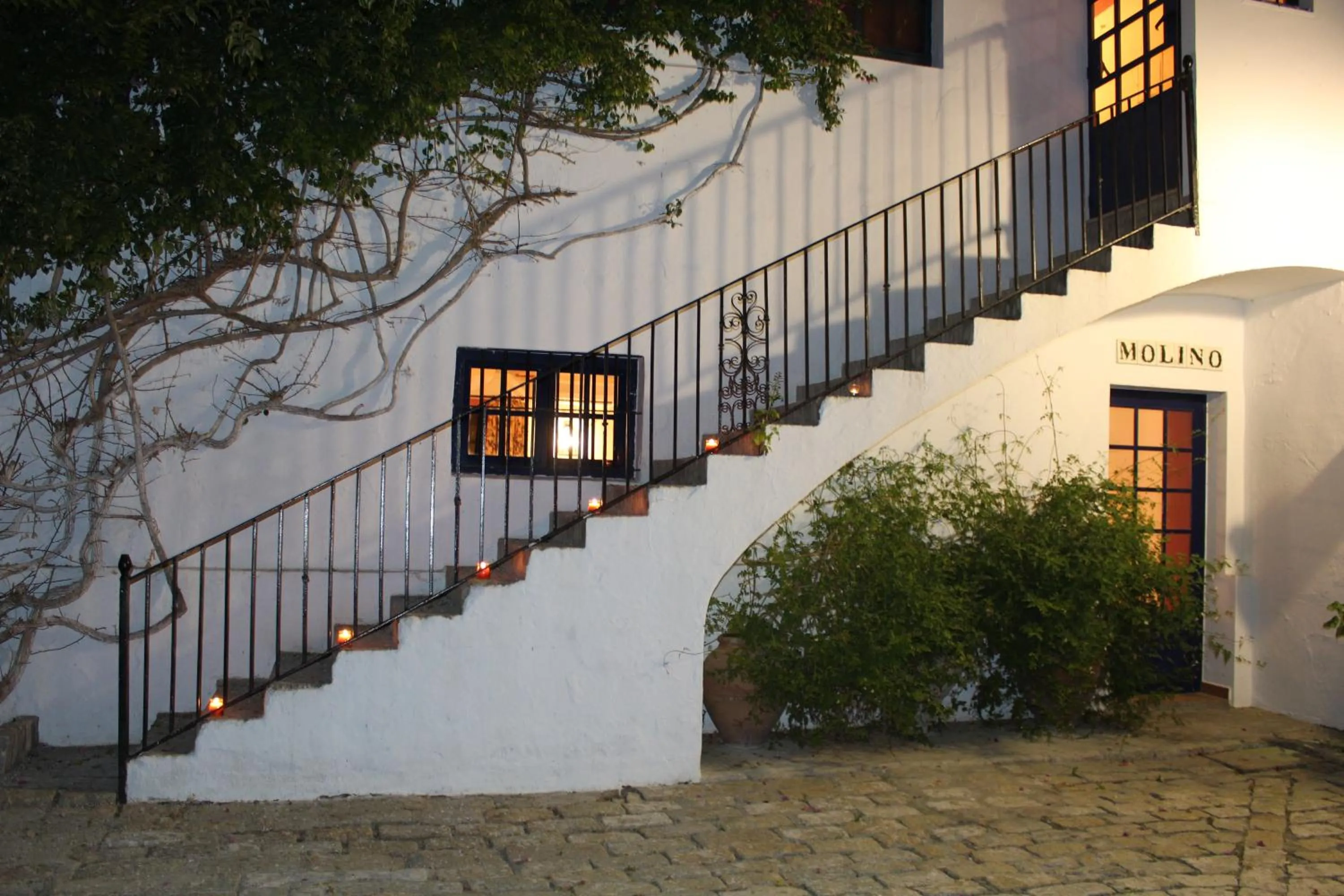 Night in Hotel Cortijo El Esparragal