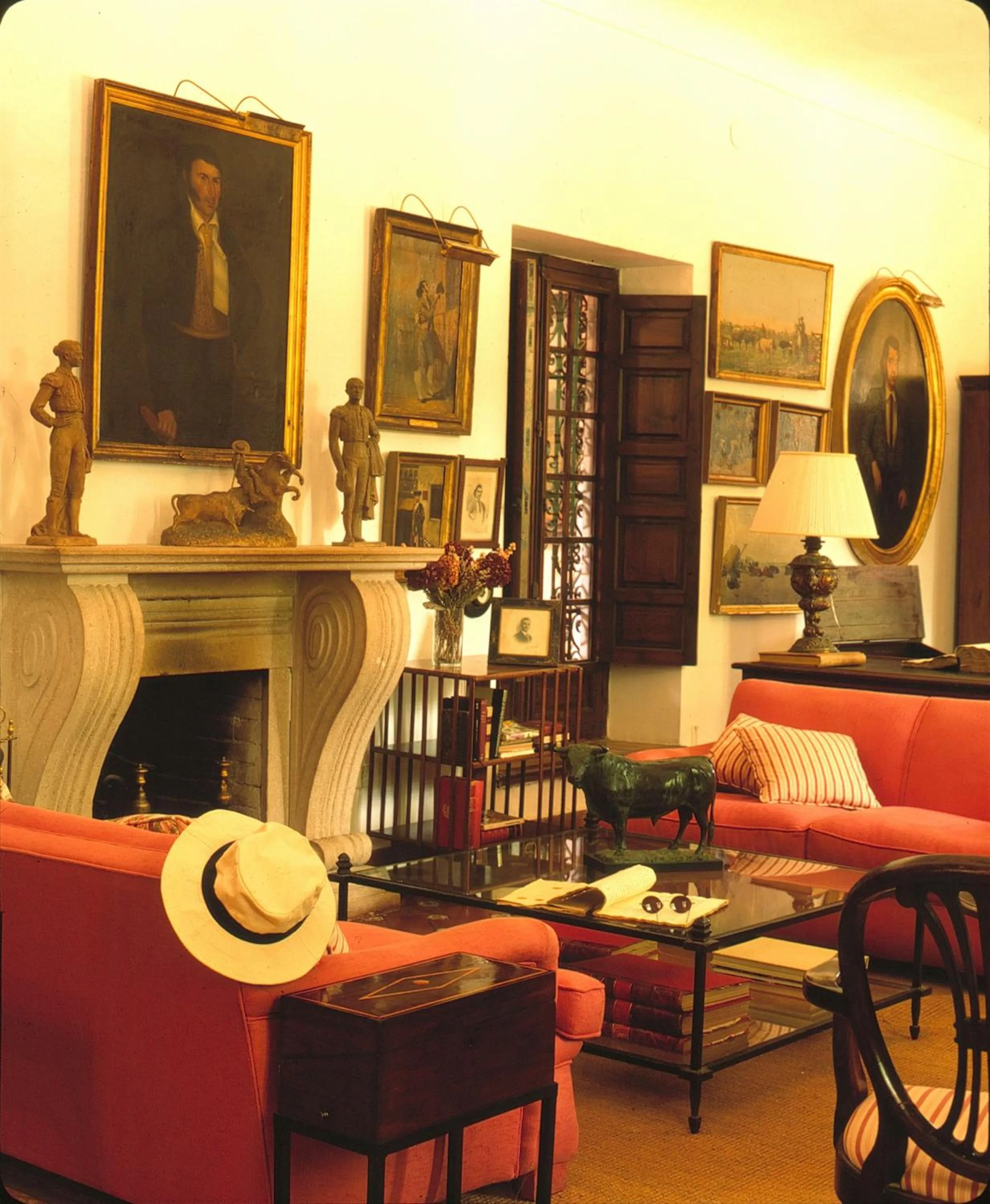 Communal lounge/ TV room in Hotel Cortijo El Esparragal