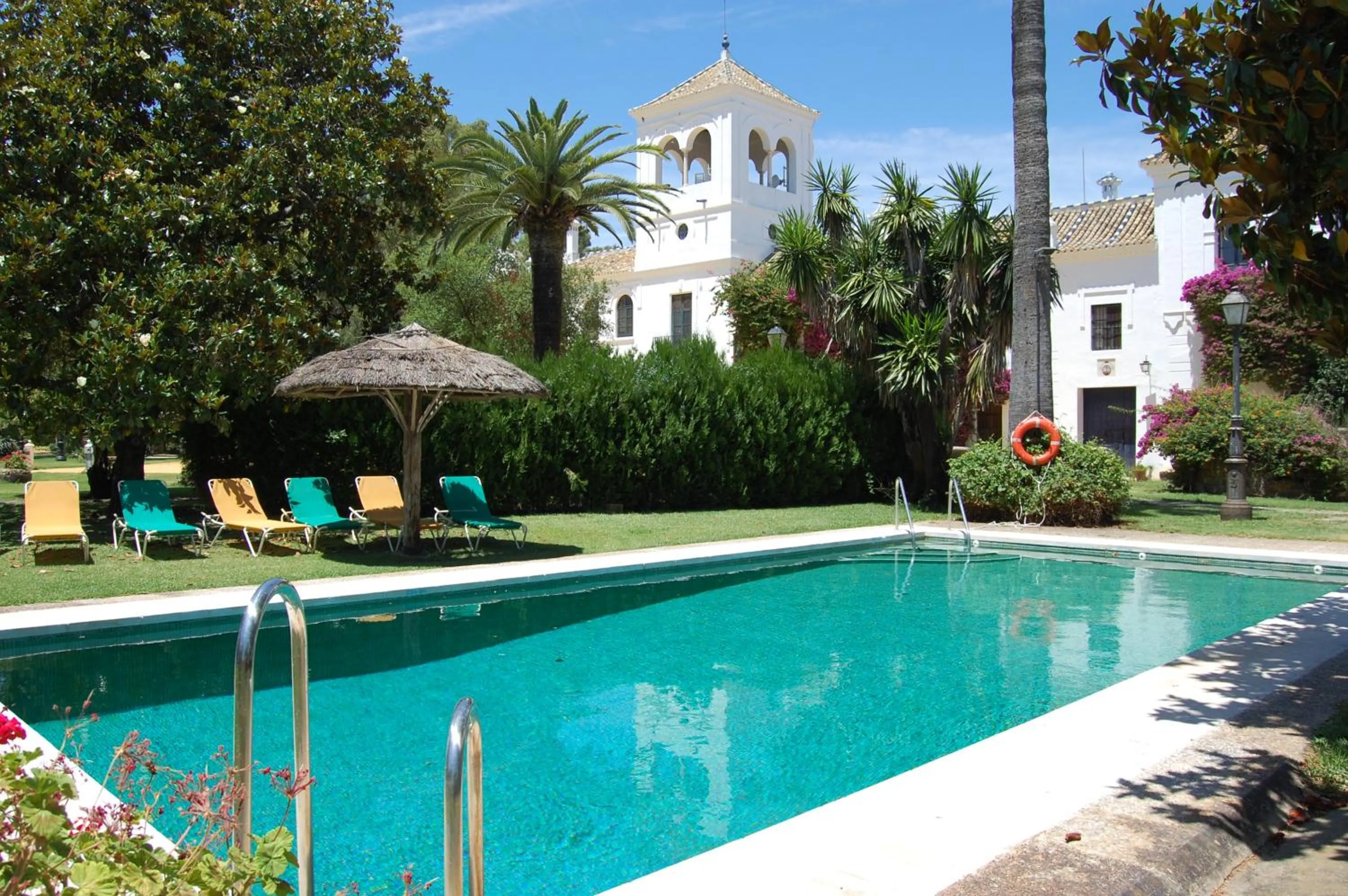 Property building in Hotel Cortijo El Esparragal