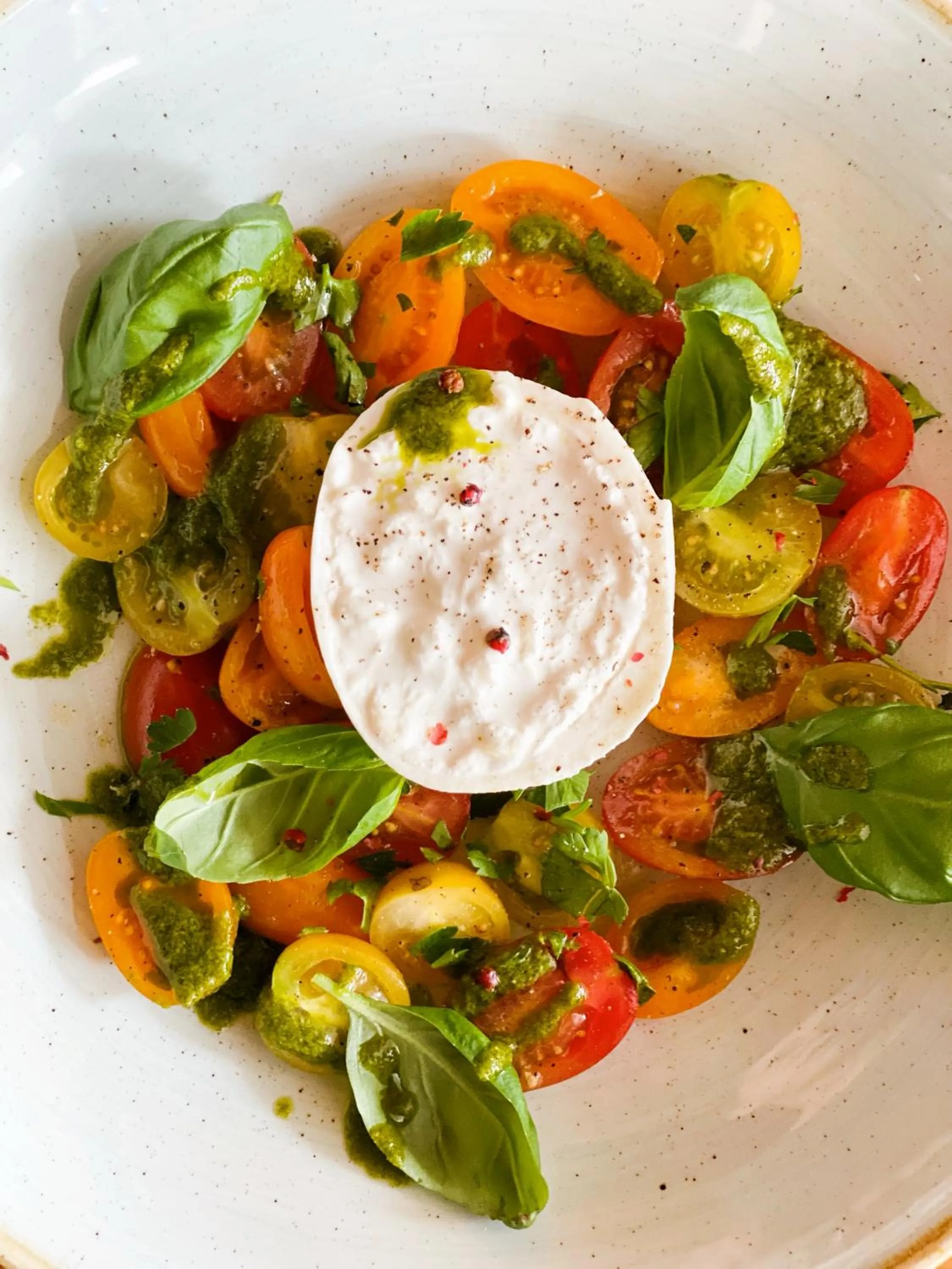 Food and drinks in Hotel Port 110