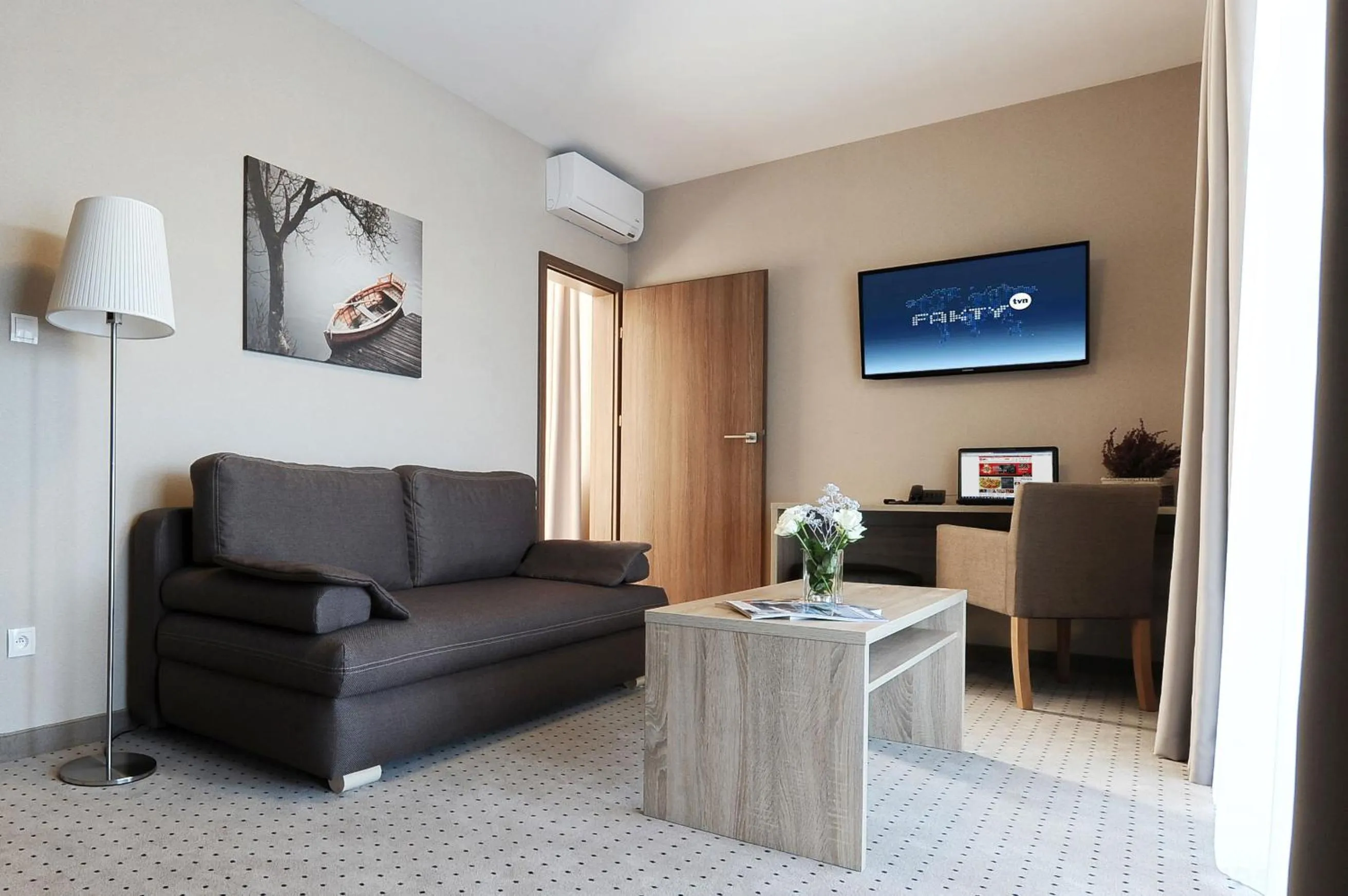 Seating area in Hotel Port 110