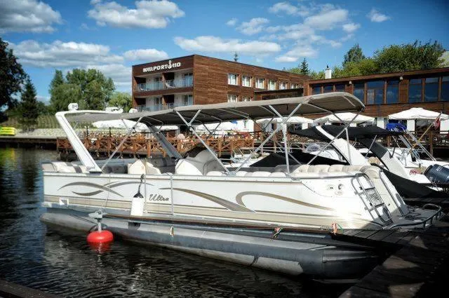 Property building in Hotel Port 110