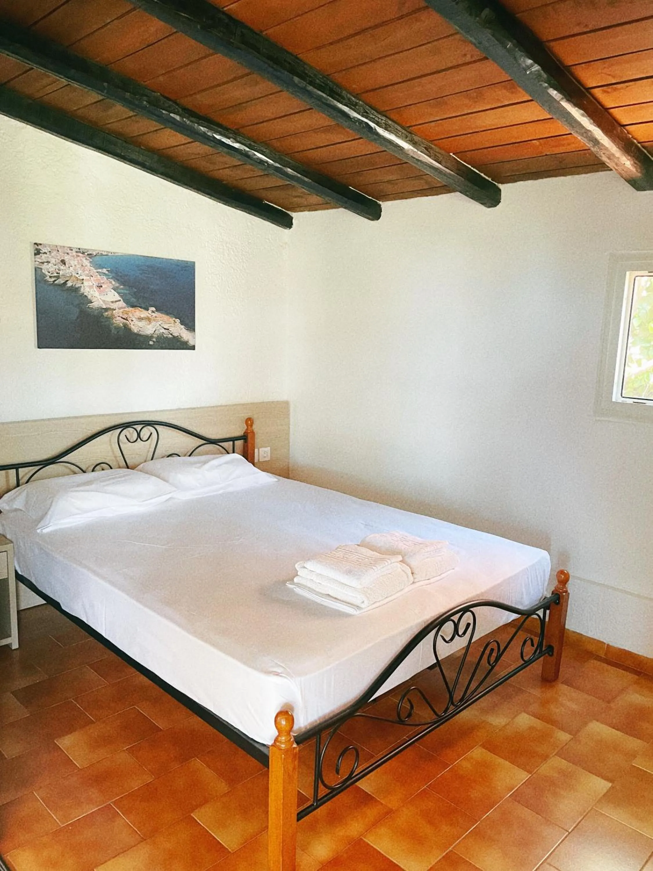 Bedroom, Bed in Villa Elpiniki