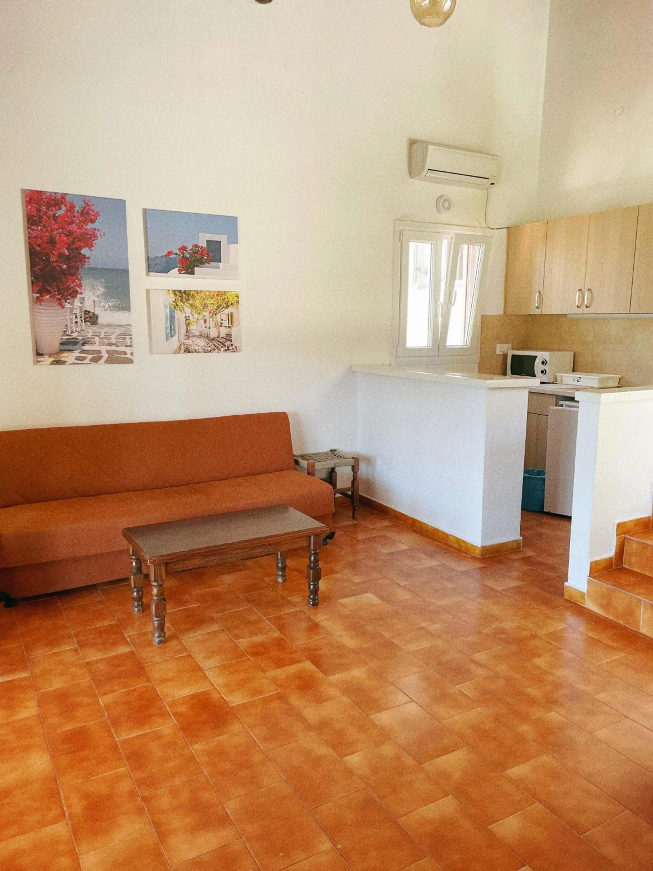 Kitchen or kitchenette in Villa Elpiniki