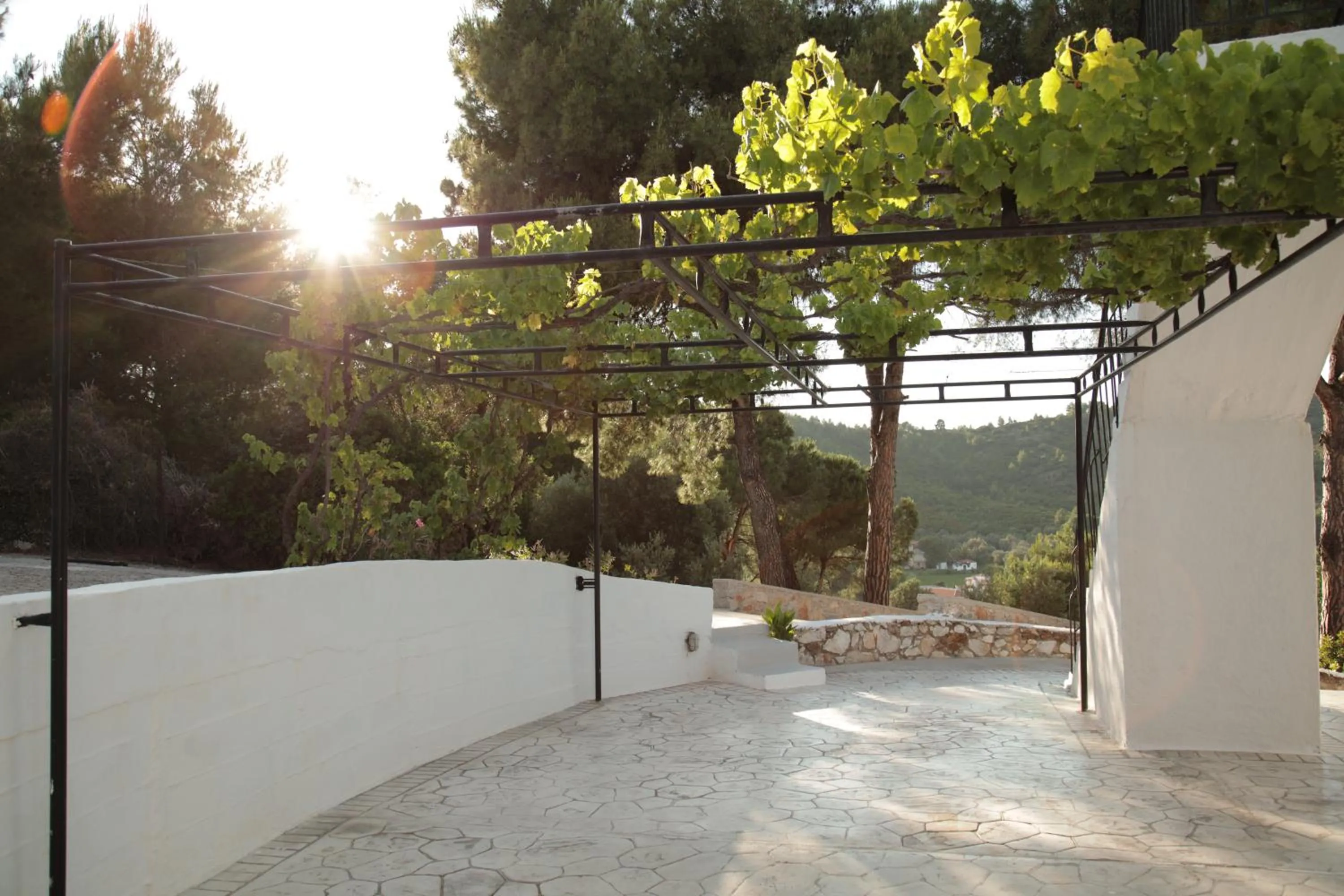 Property building in Villa Elpiniki