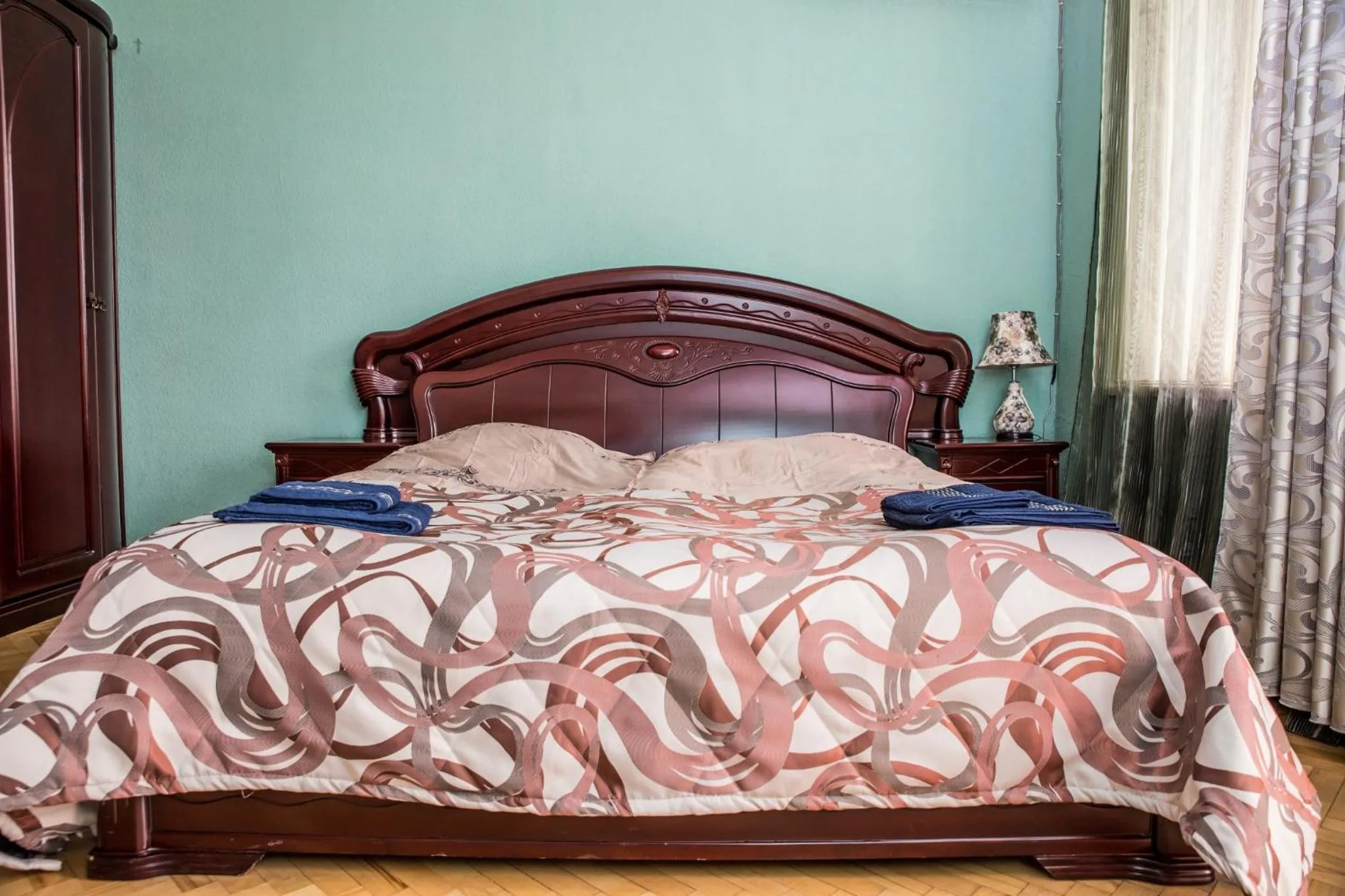 Bed in Gold District Apartment