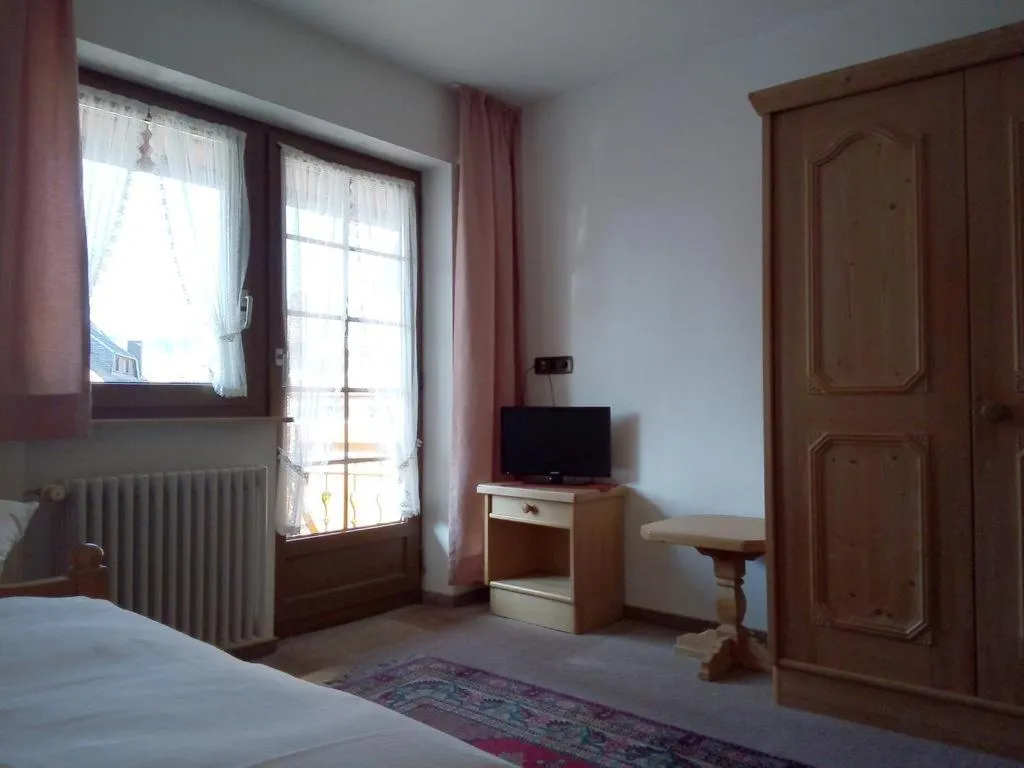 Balcony/Terrace, Bed in Gästehaus Rössle