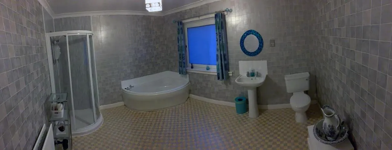 Bathroom in Dunrigh Guest House