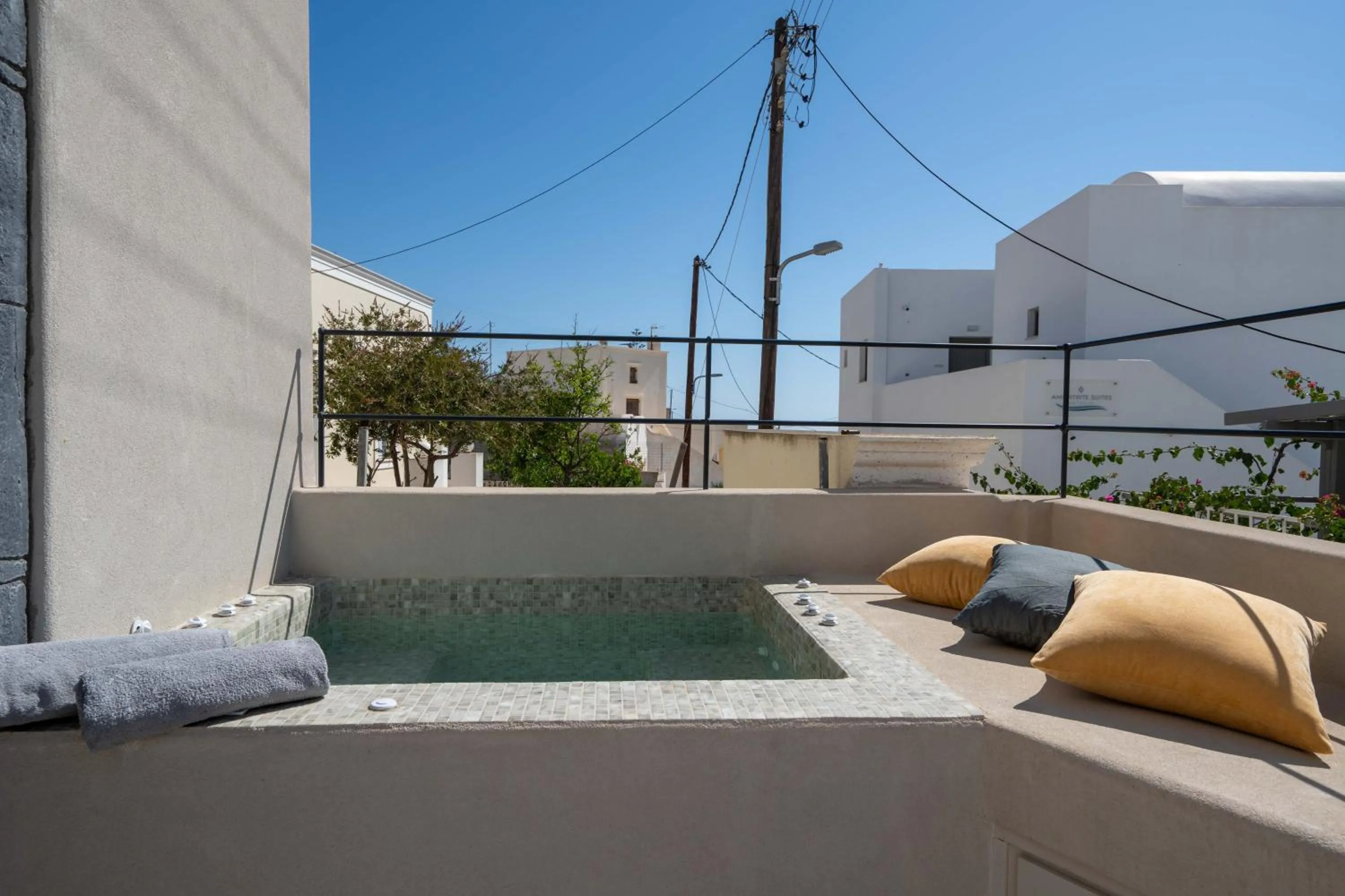 Day in White Orchid Boutique Apartments