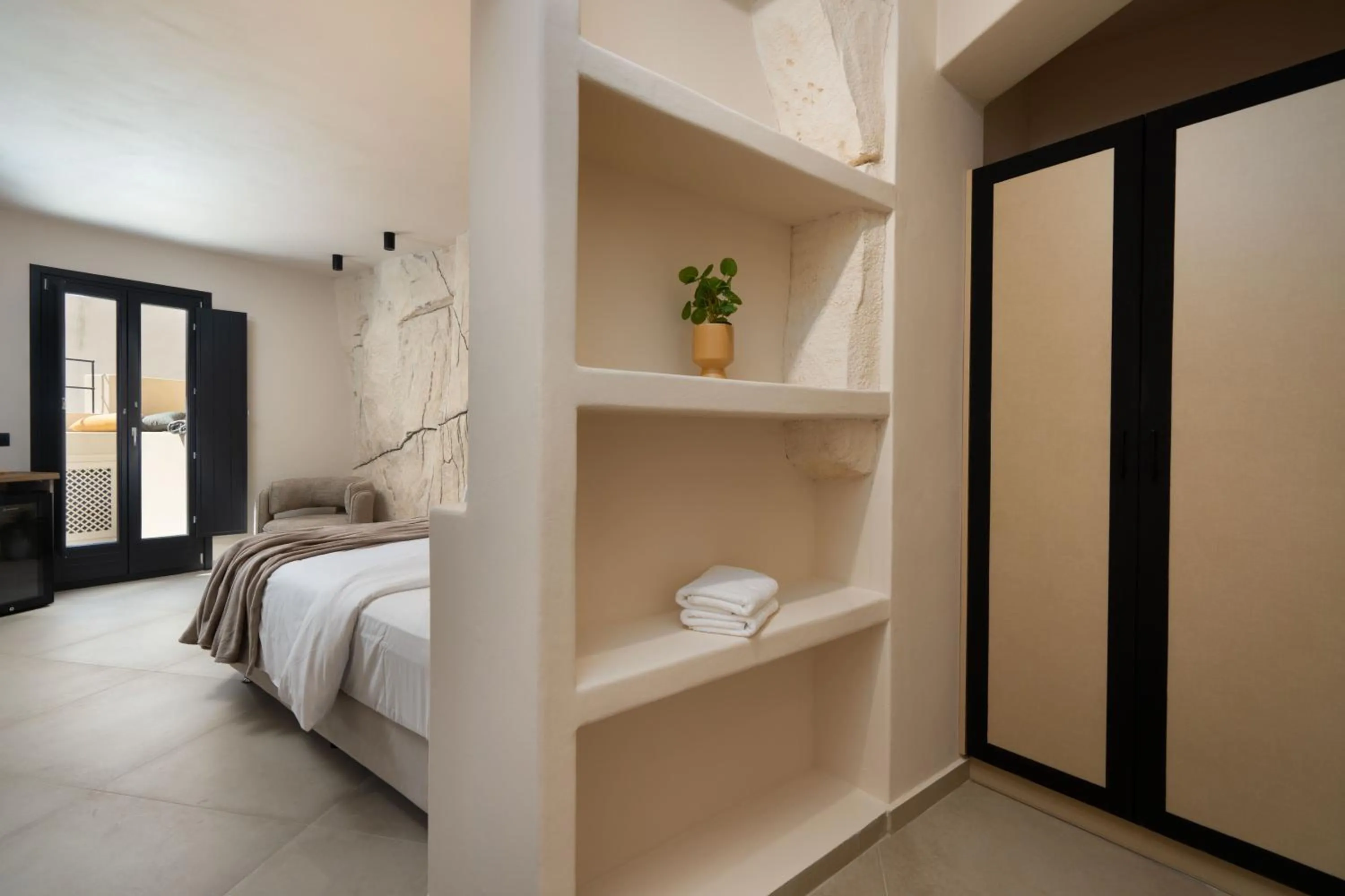 Bed in White Orchid Boutique Apartments