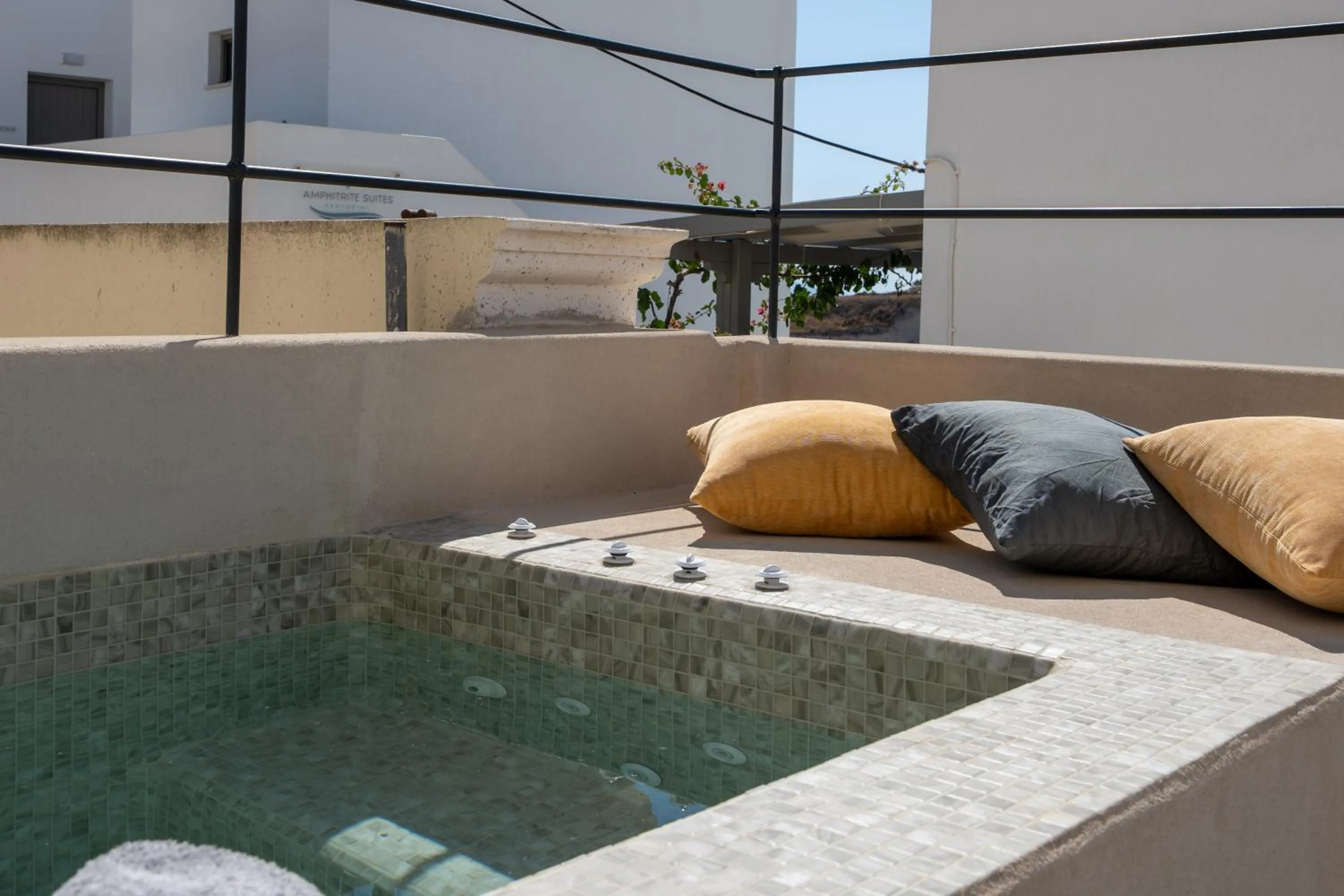 Day in White Orchid Boutique Apartments