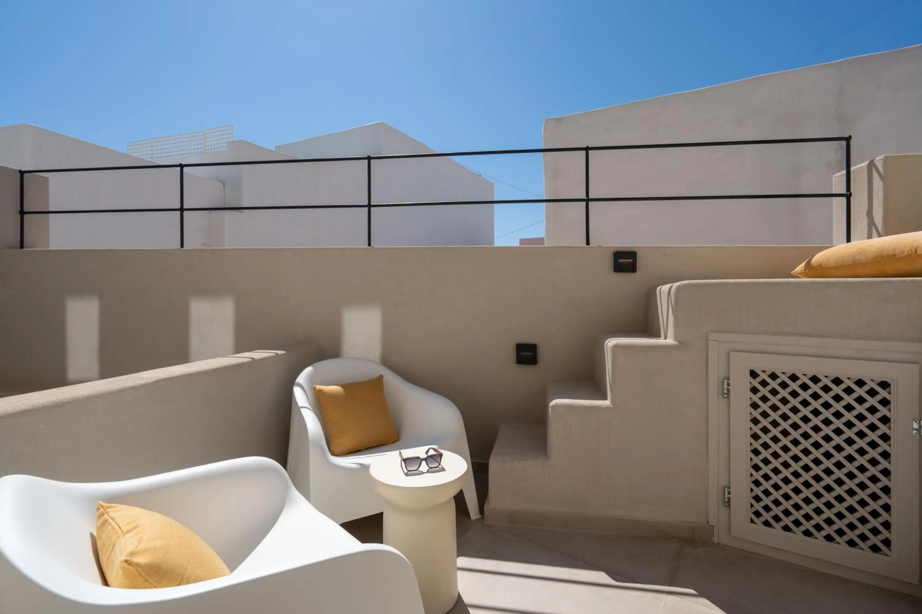 Day in White Orchid Boutique Apartments