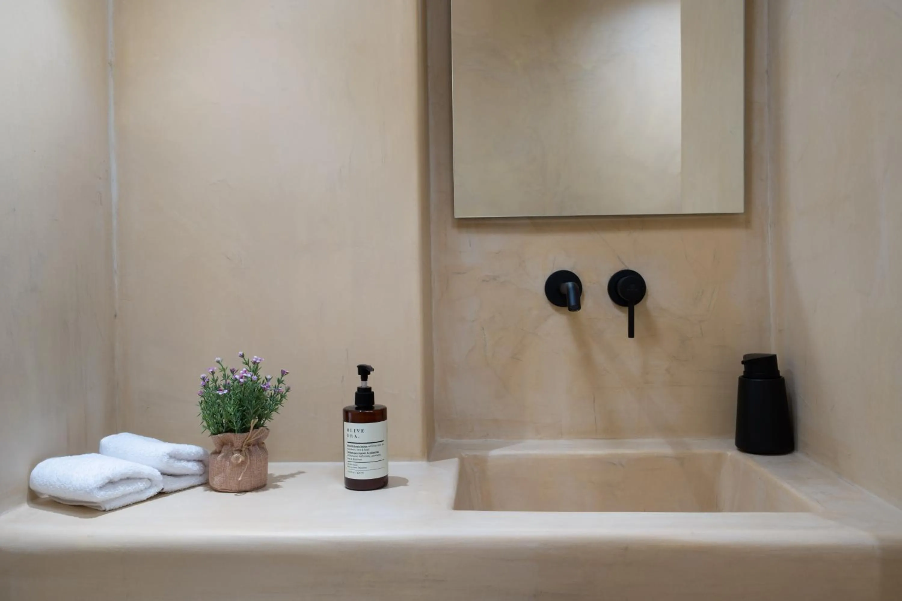 Bathroom in White Orchid Boutique Apartments