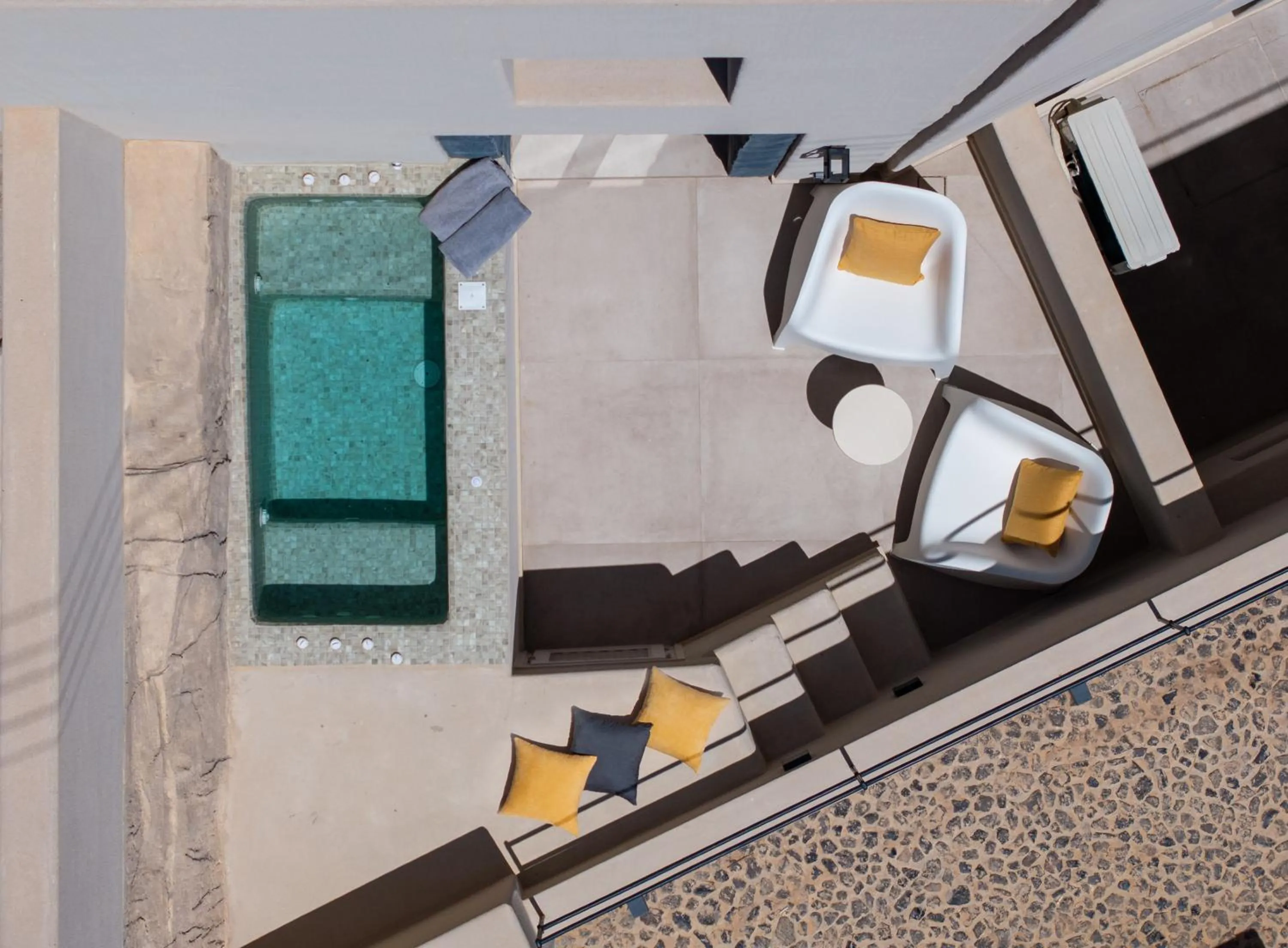 Hot Tub in White Orchid Boutique Apartments