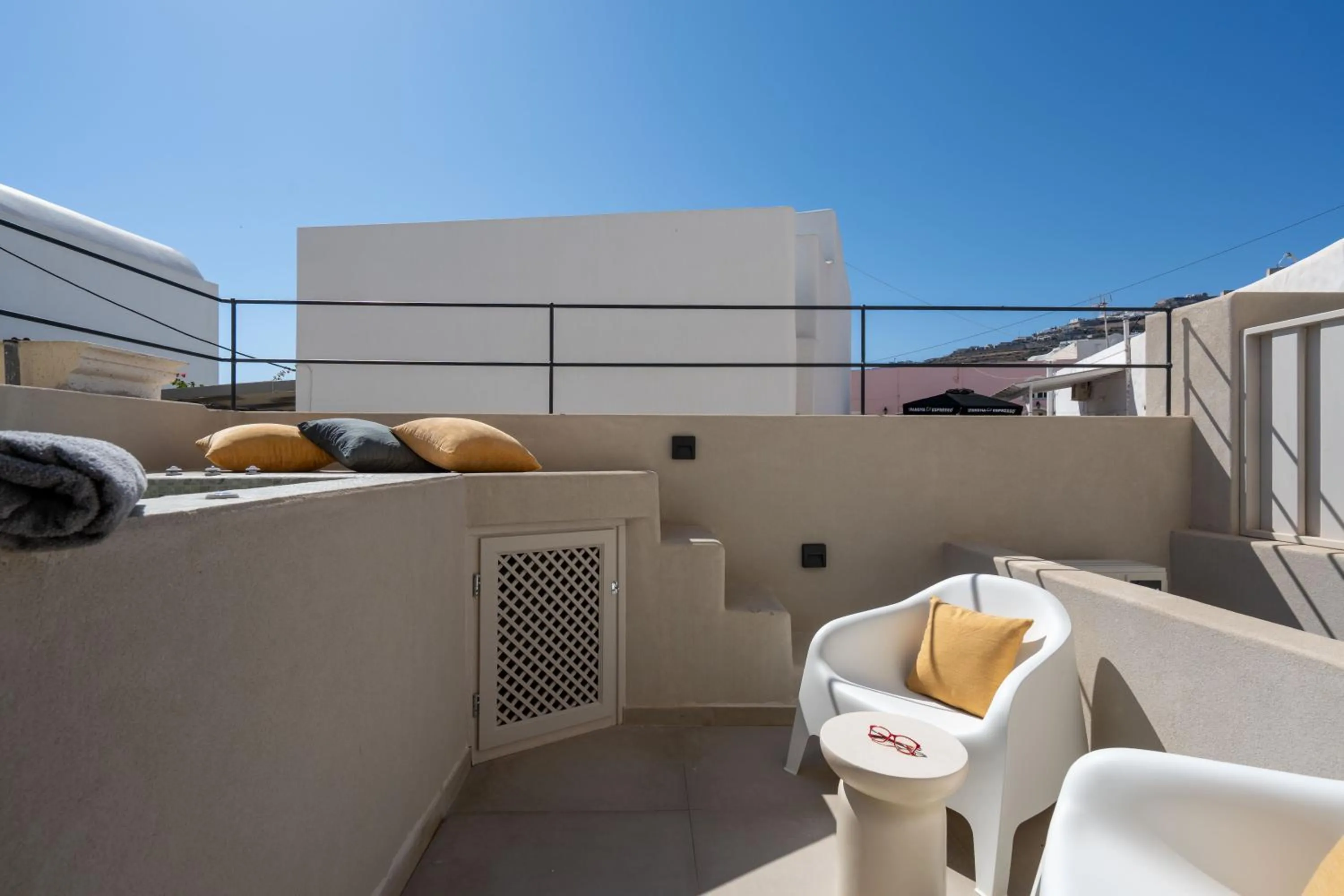 Patio in White Orchid Boutique Apartments