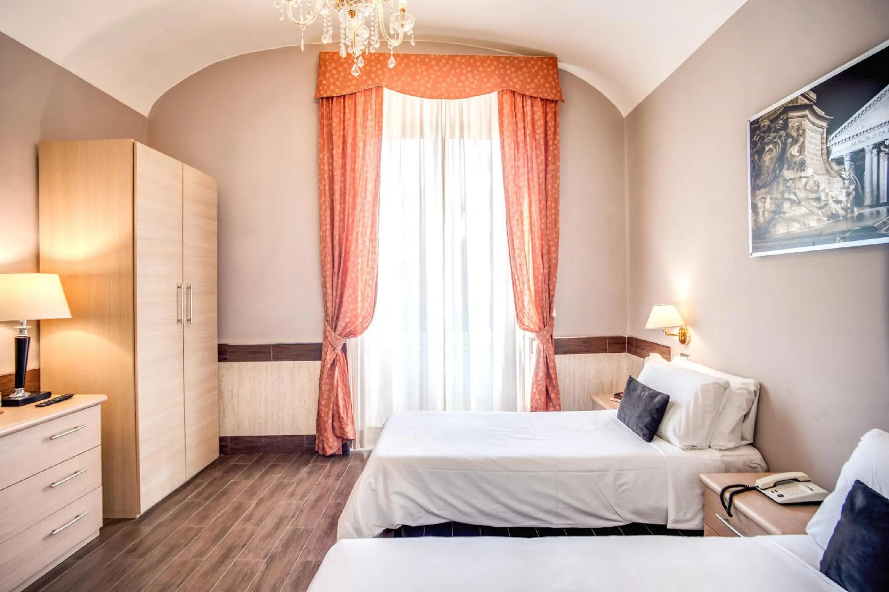 Bedroom, Bed in Hotel San Valentino Bedroom, Bed in Hotel San Valentino