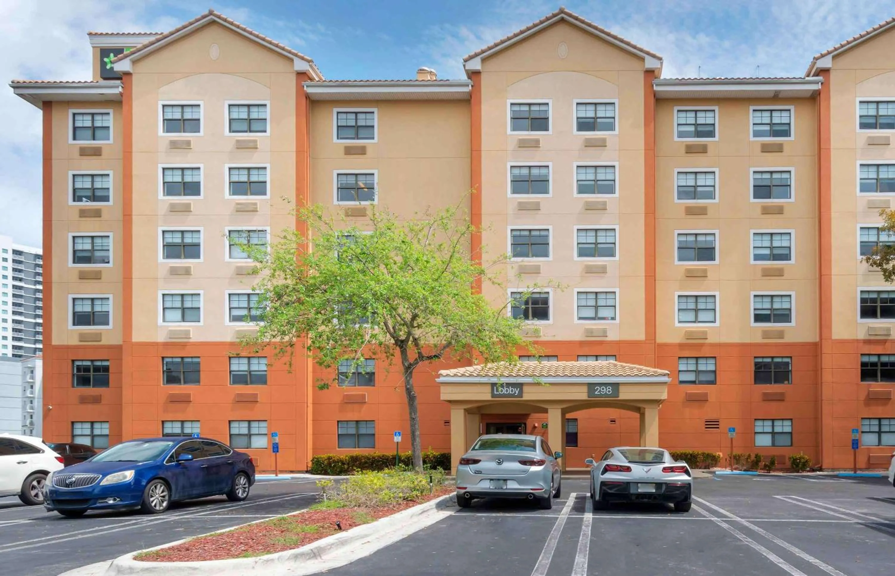 Property building in Extended Stay America Premier Suites - Miami - Downtown Brickell - Cruise Port