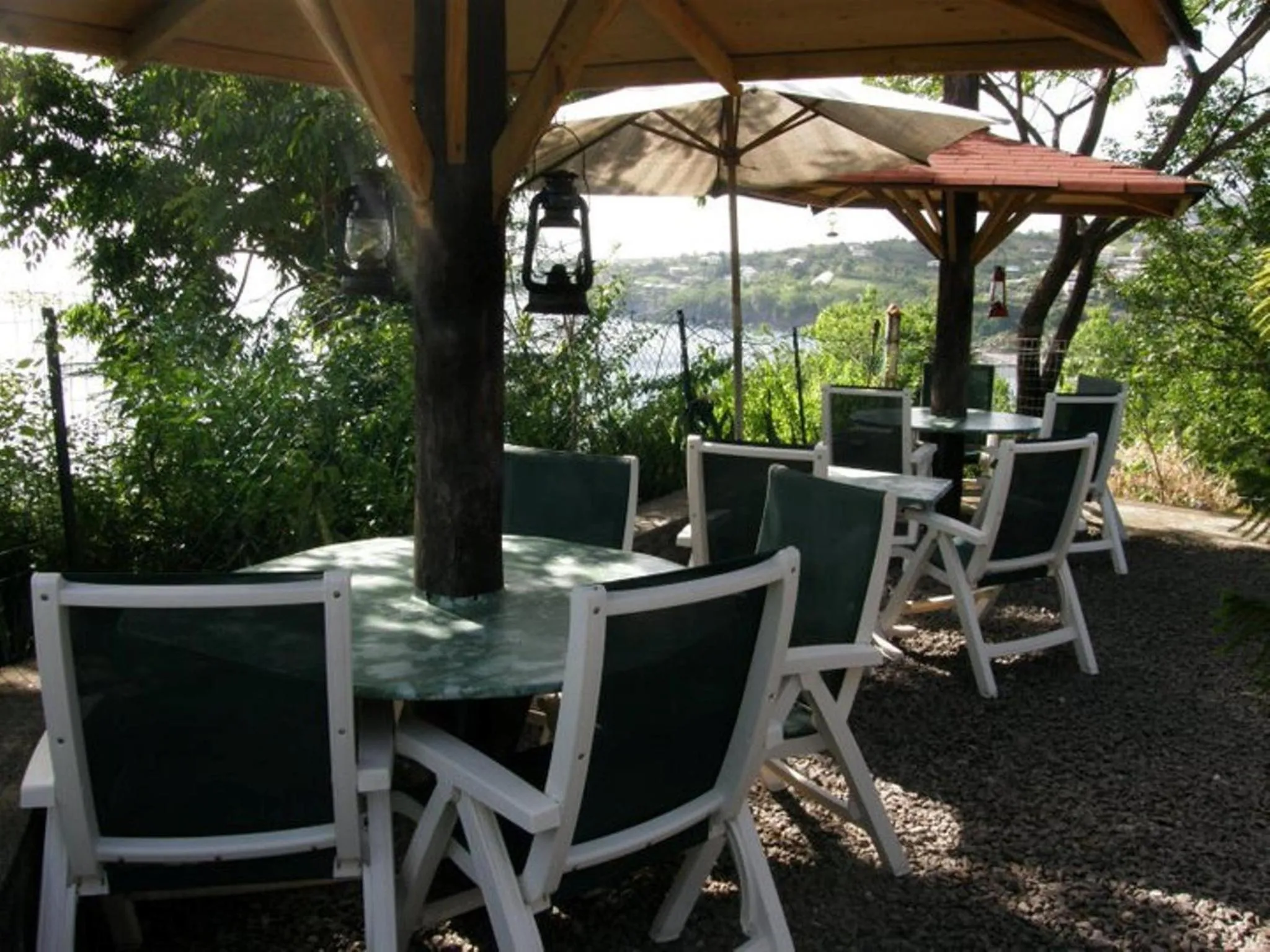 Restaurant/places to eat in Tamarind Tree Hotel