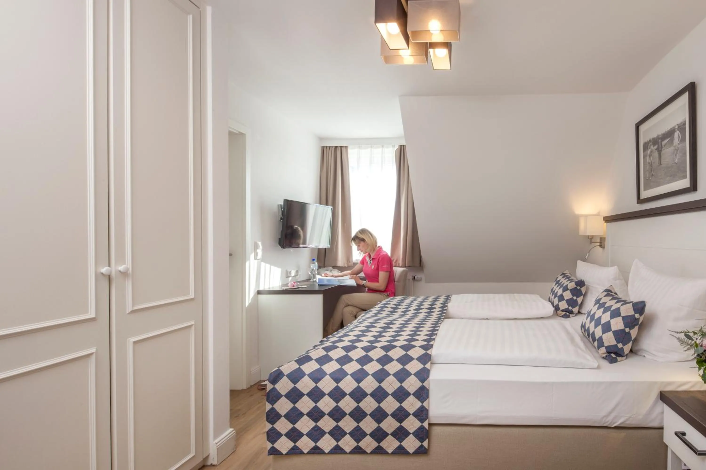 People, Bed in Strandgrün Golf- & Spa Resort