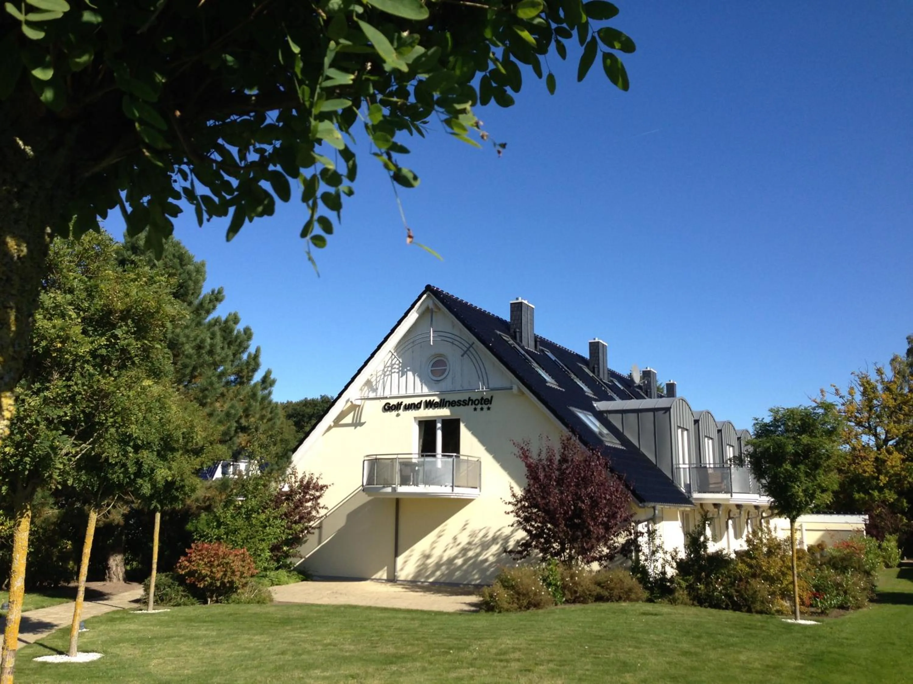 Property building in Strandgrün Golf- & Spa Resort