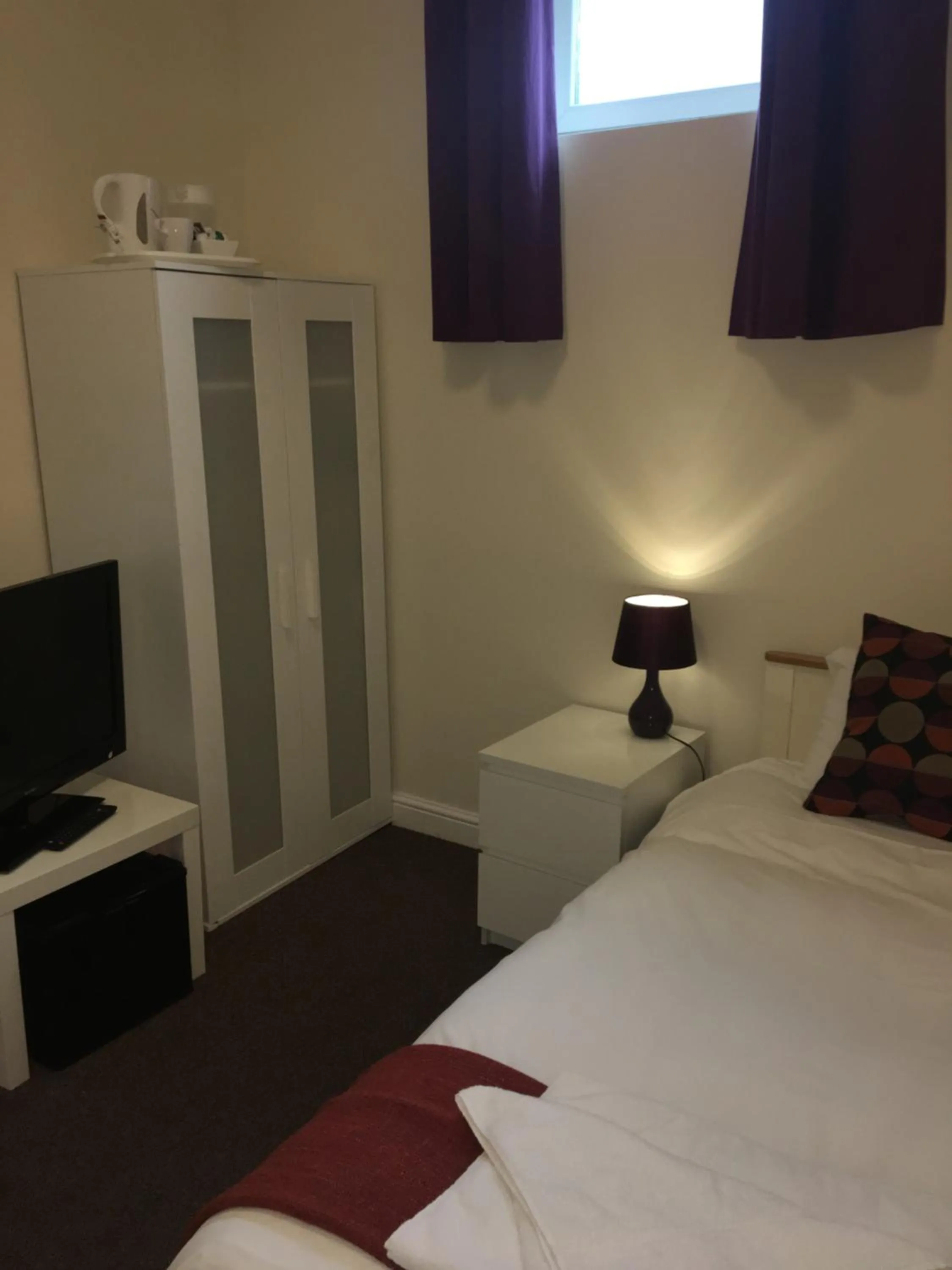 Bed in The Horse and Jockey