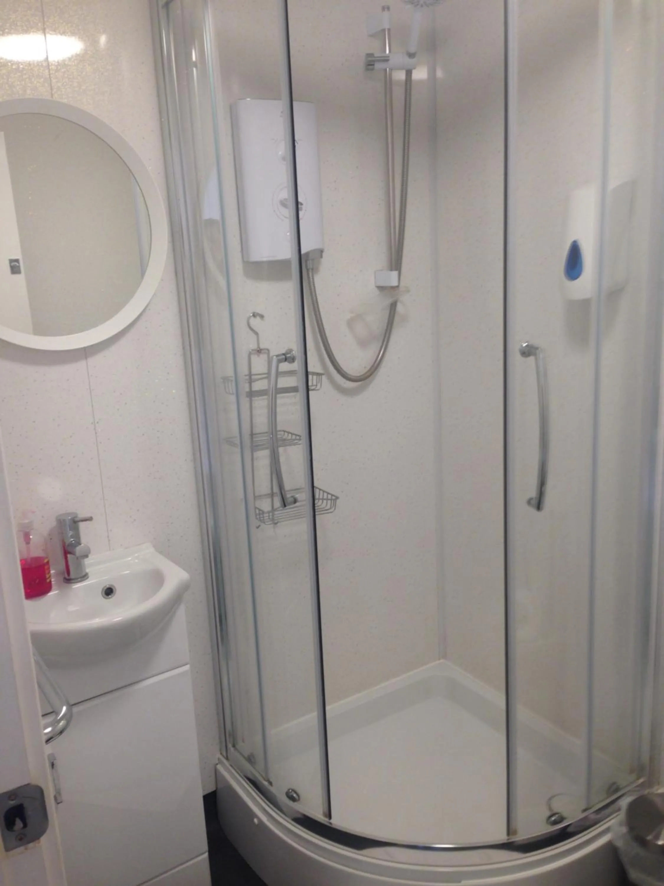 Bathroom in The Horse and Jockey