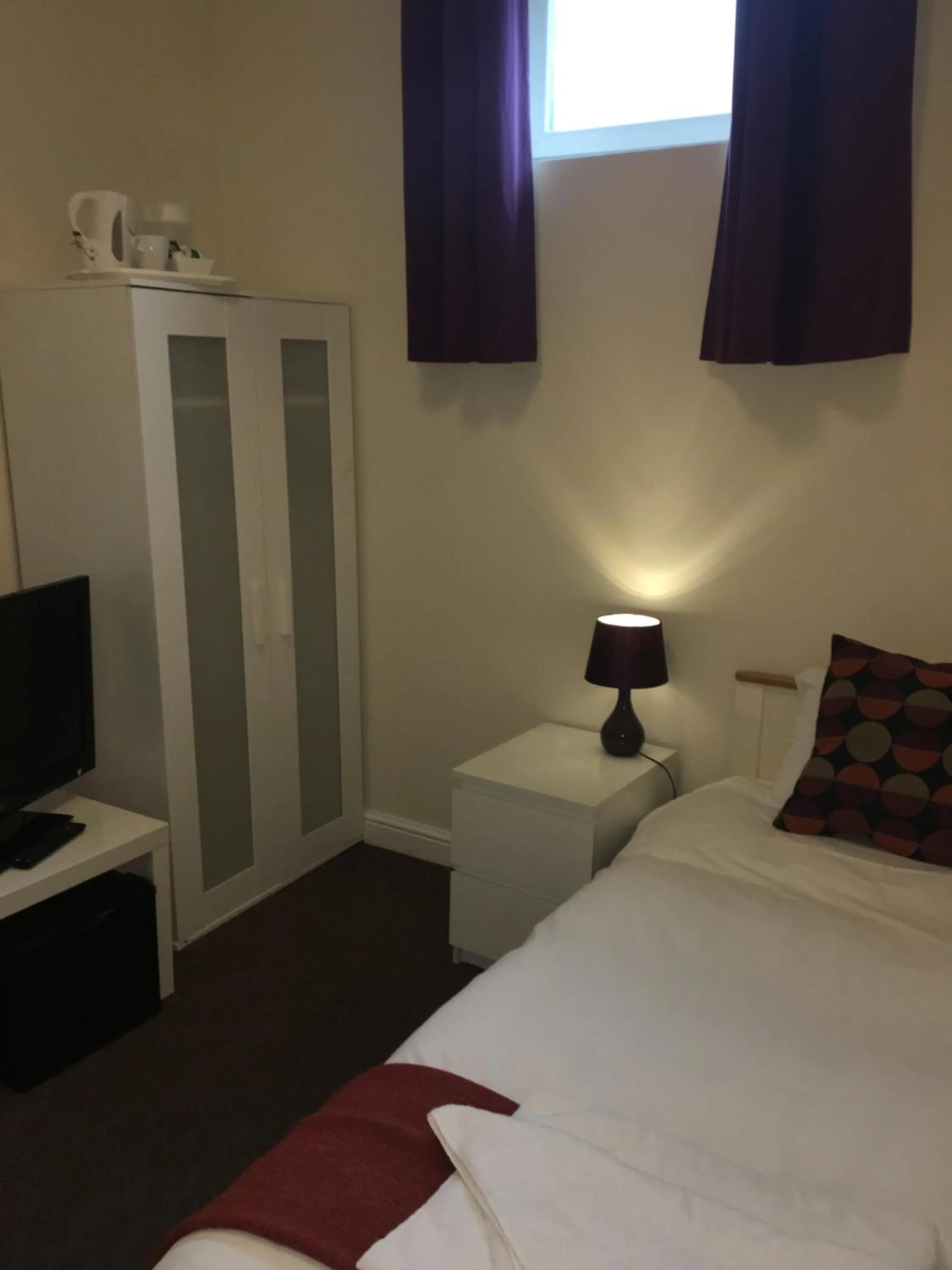 Bed in The Horse and Jockey