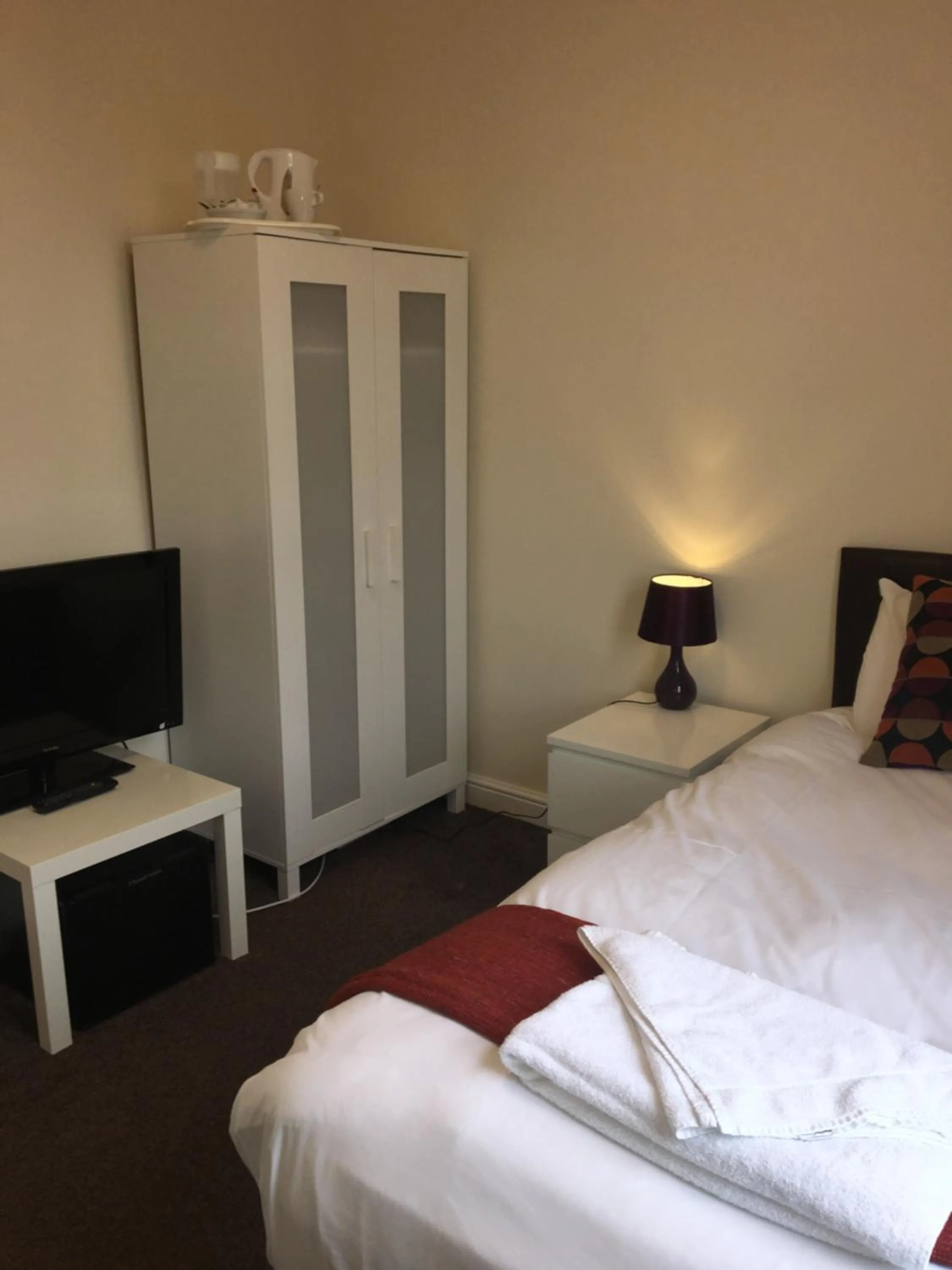 Bed in The Horse and Jockey