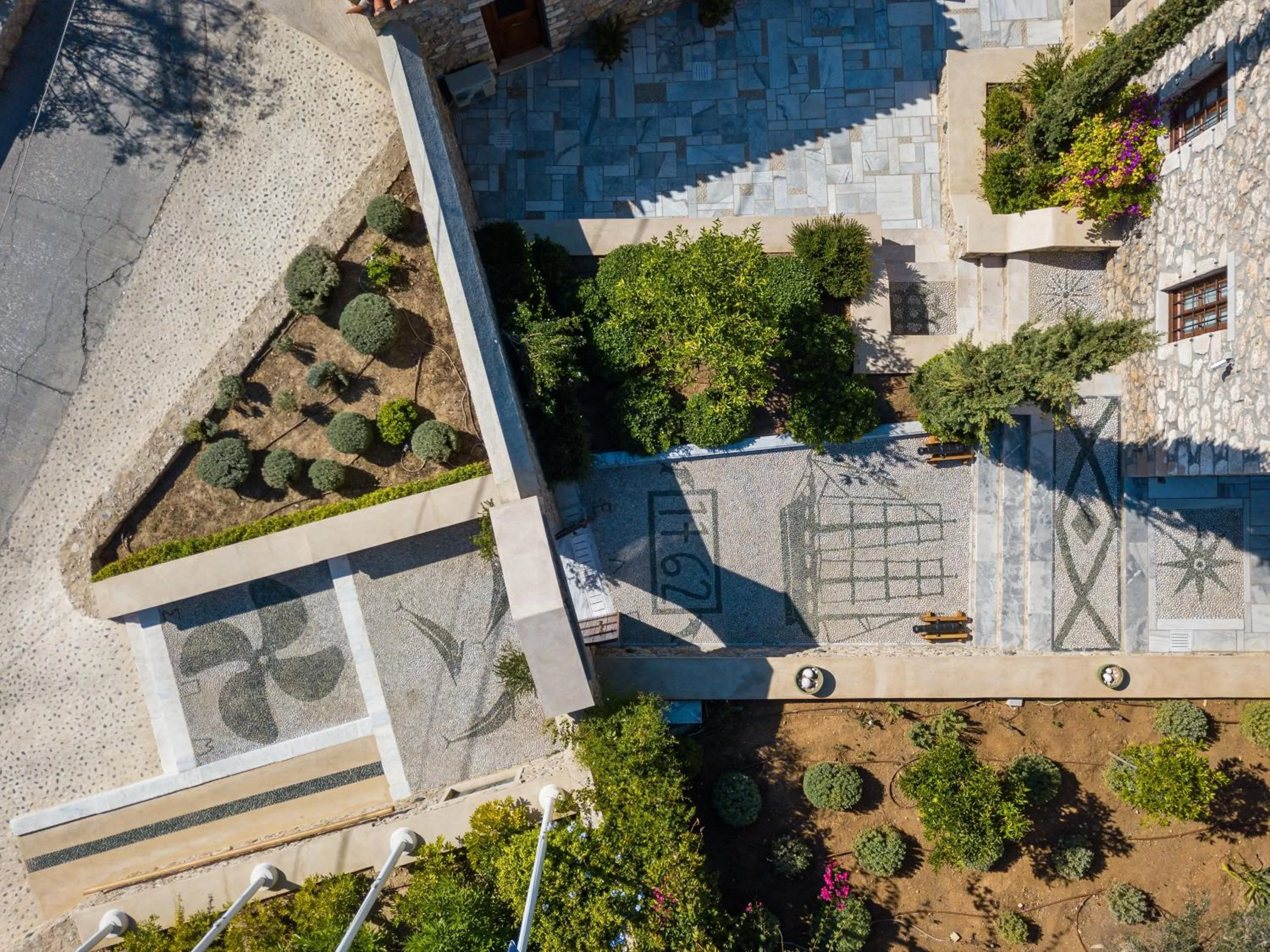 Facade/entrance in Mare Monte Luxury Suites