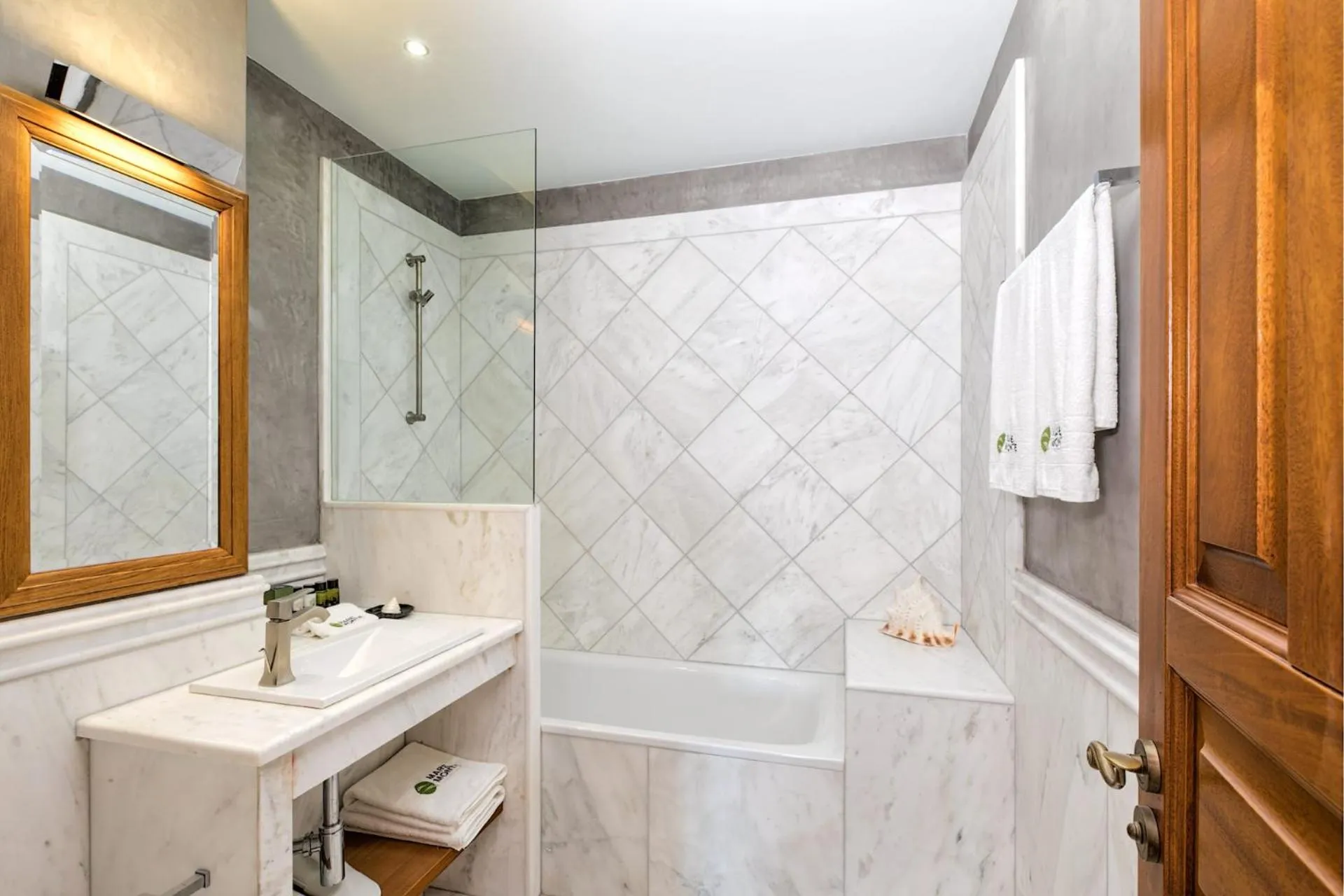 Bathroom in Mare Monte Luxury Suites