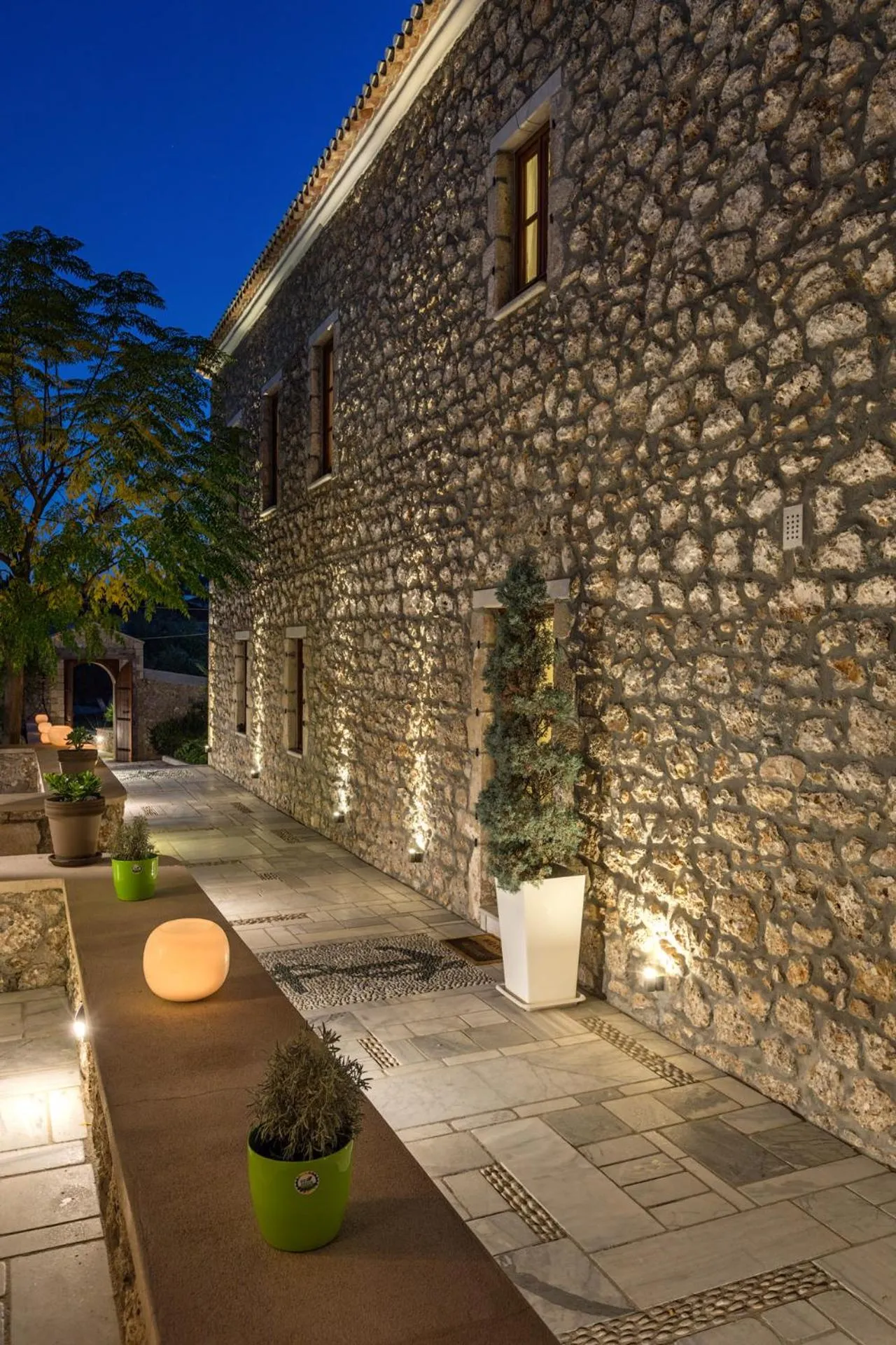 Night in Mare Monte Luxury Suites