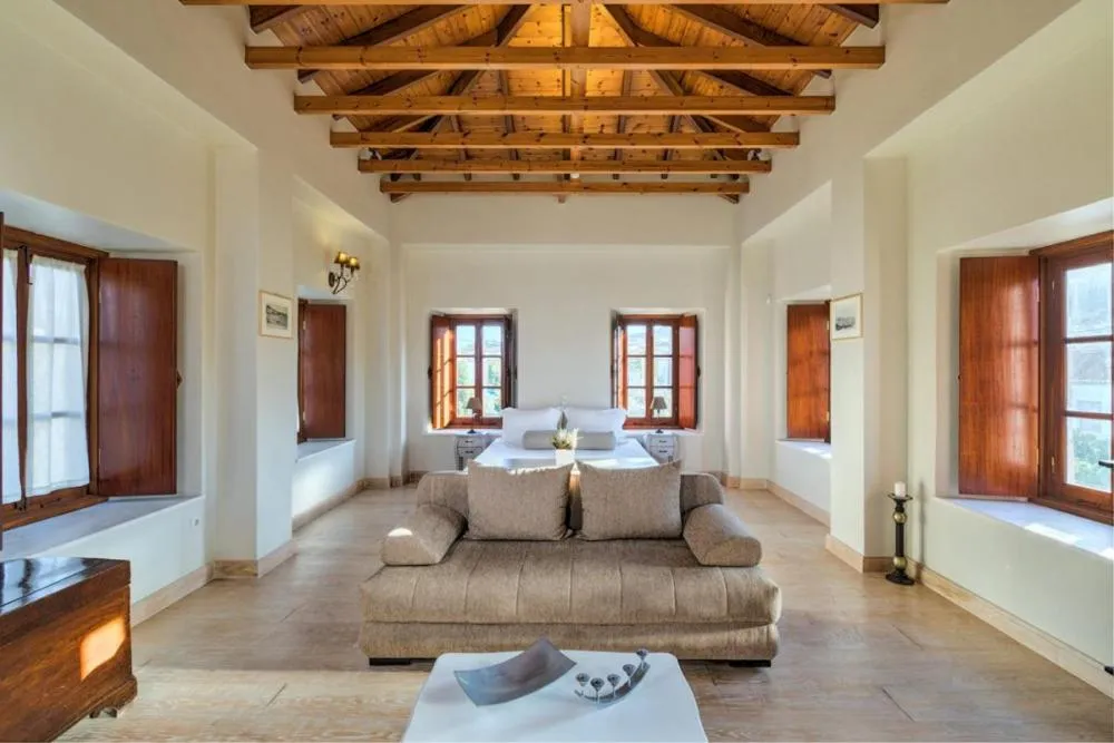 Photo of the whole room, Bed in Mare Monte Luxury Suites