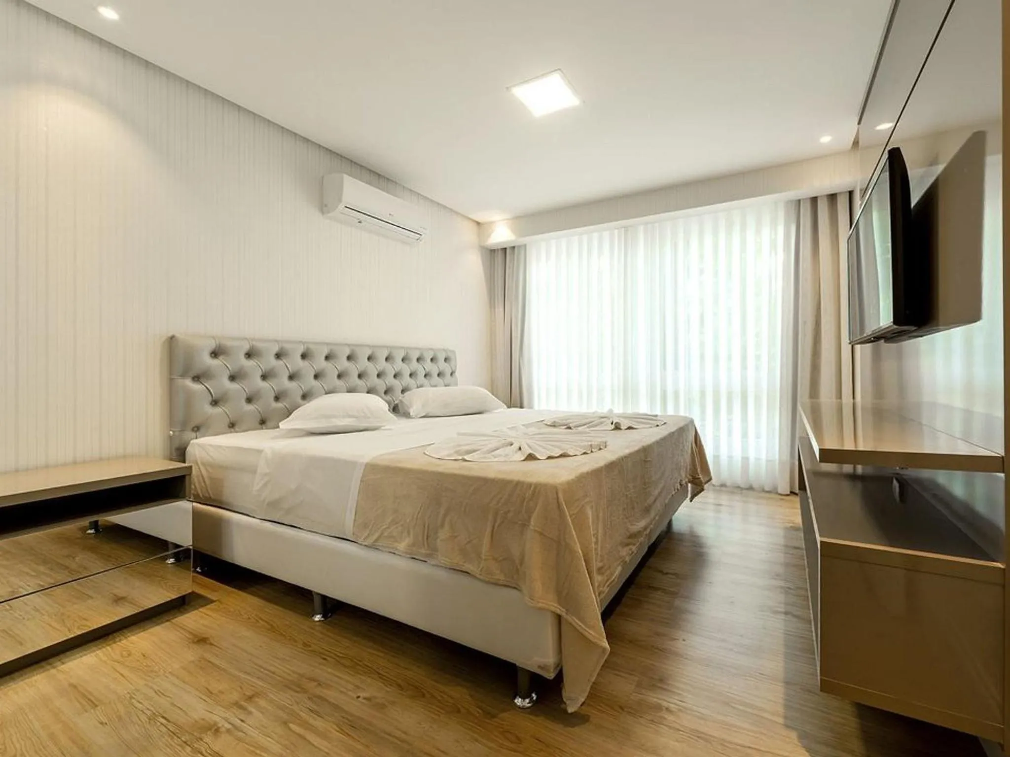 Bed in 600 metros, Rua Coberta Centro - Via Florida 306A