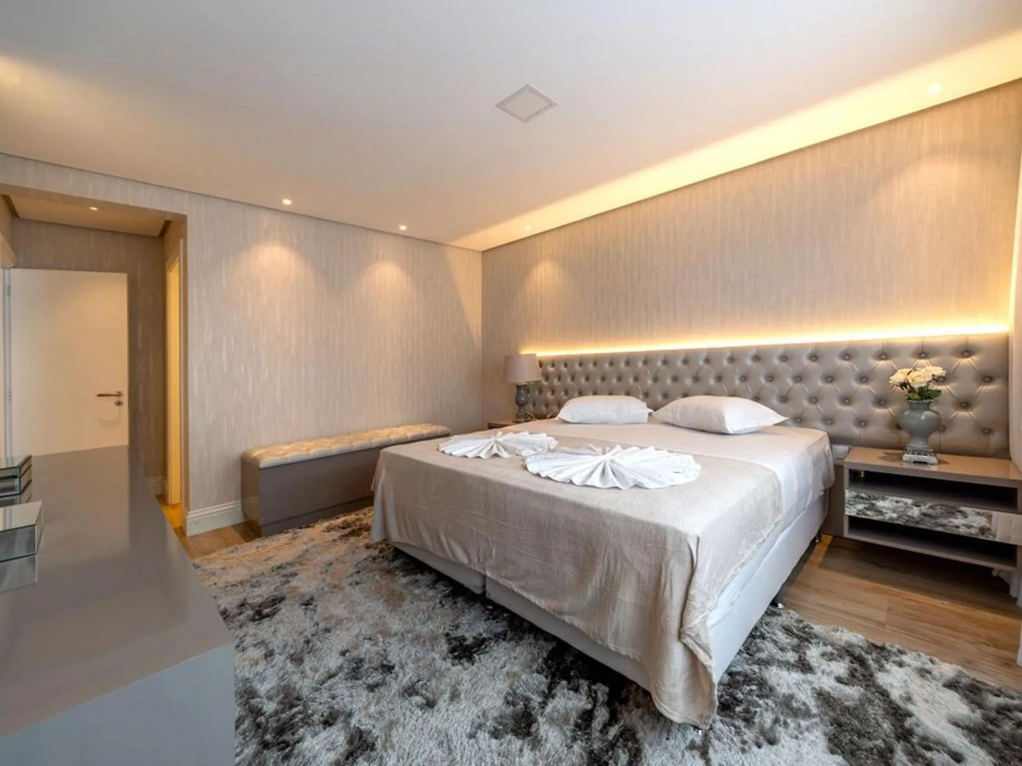 Bed in 600 metros, Rua Coberta Centro - Via Florida 306A