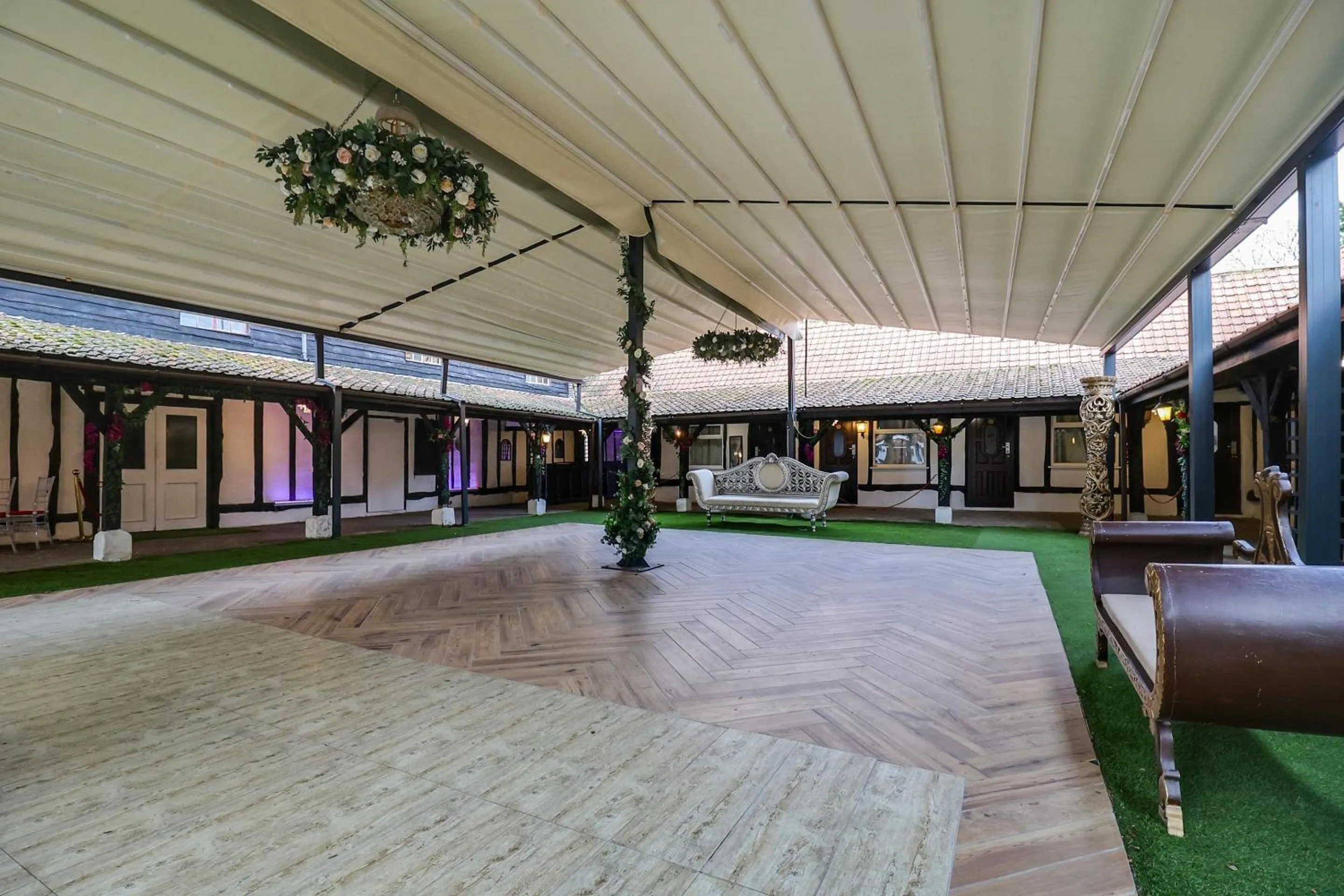 Lobby or reception in Tudor Oaks Lodge Stevenage North