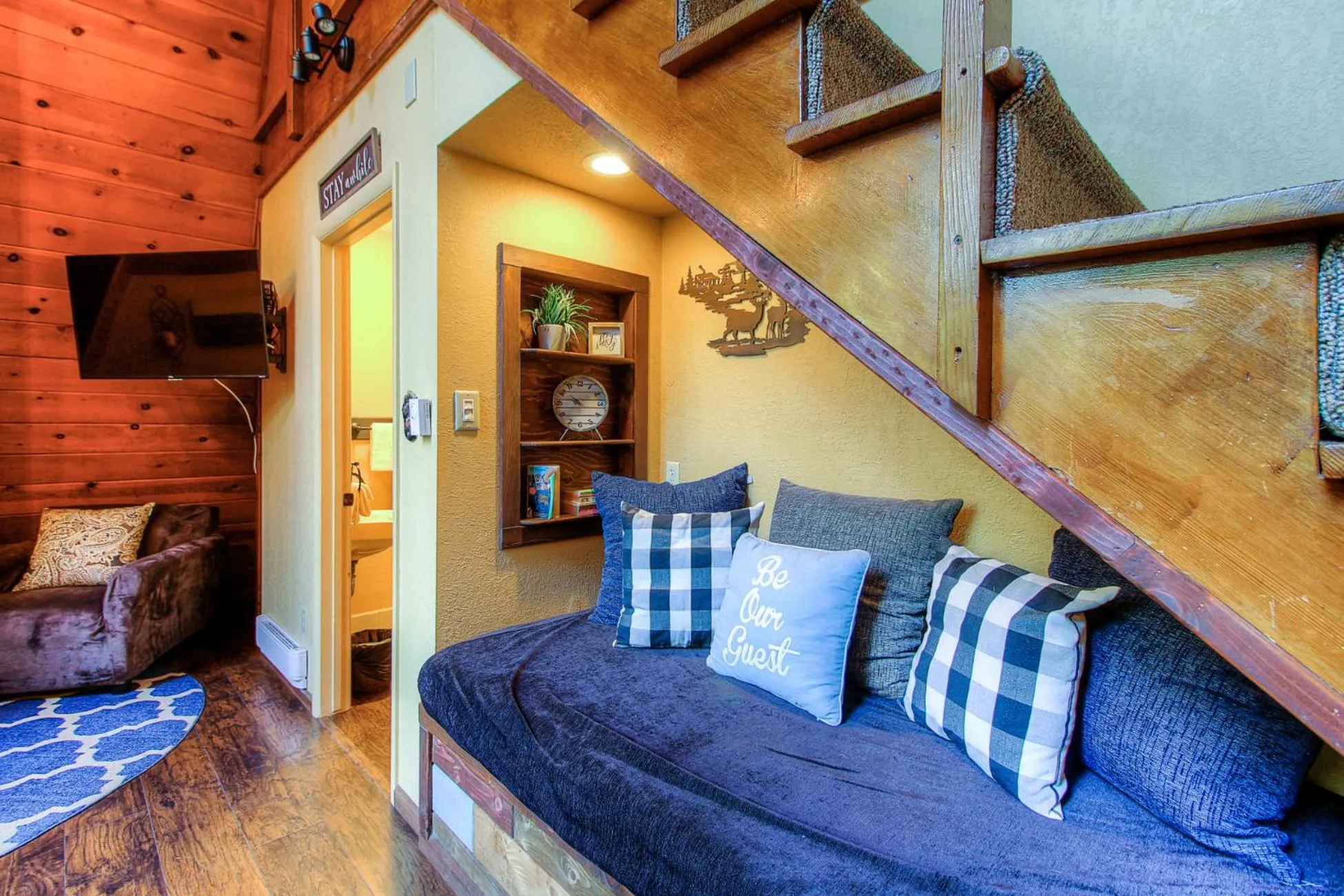 Seating area in Redwoods River Resort & Campground