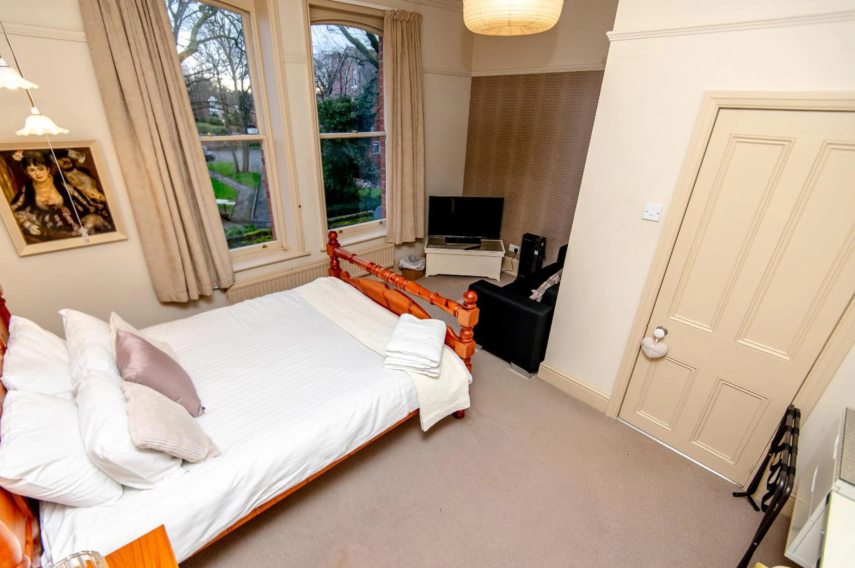 Bedroom, Bed in OYO Cornerstone Manor Hotel
