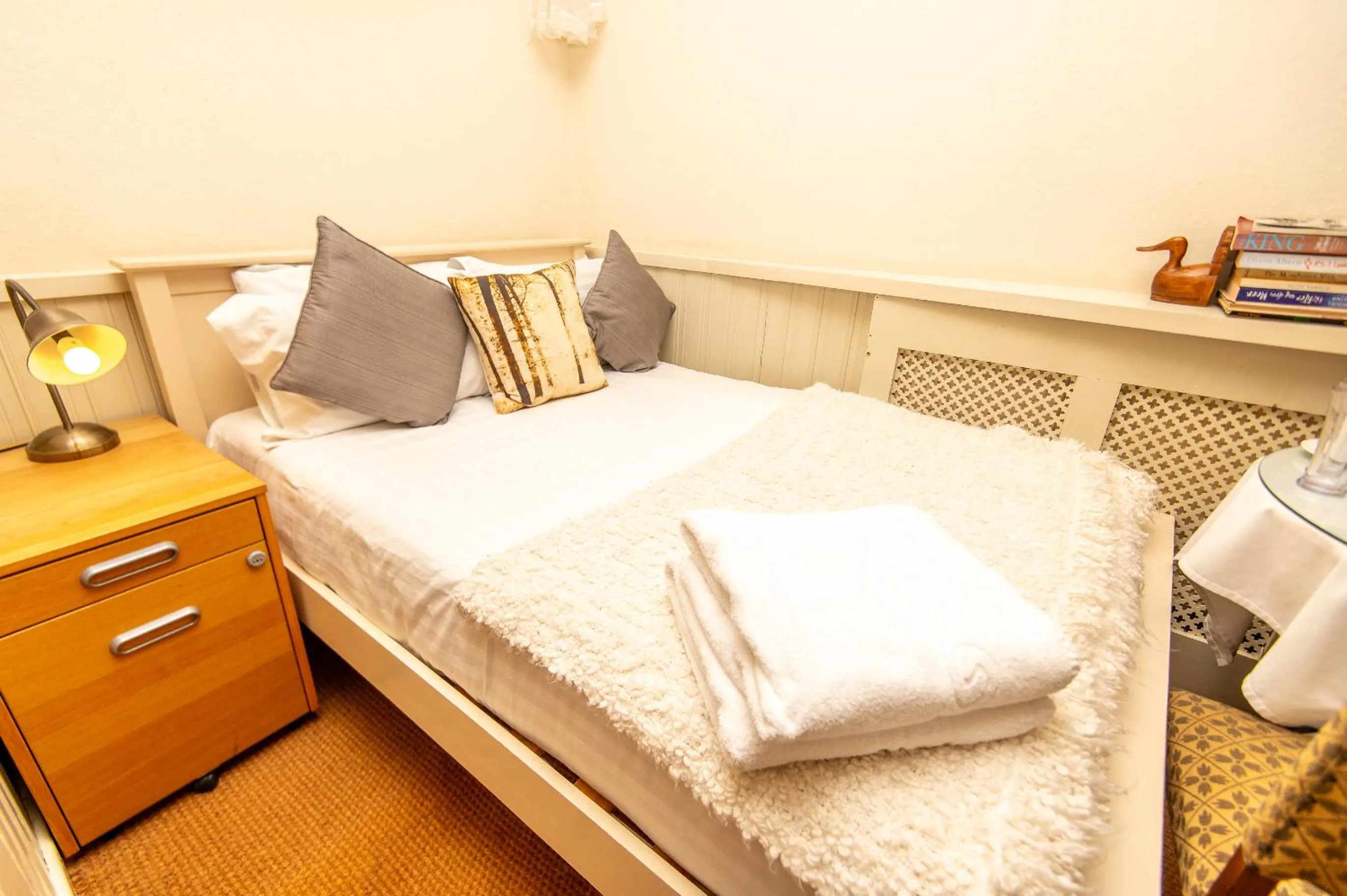 Bedroom, Bed in OYO Cornerstone Manor Hotel