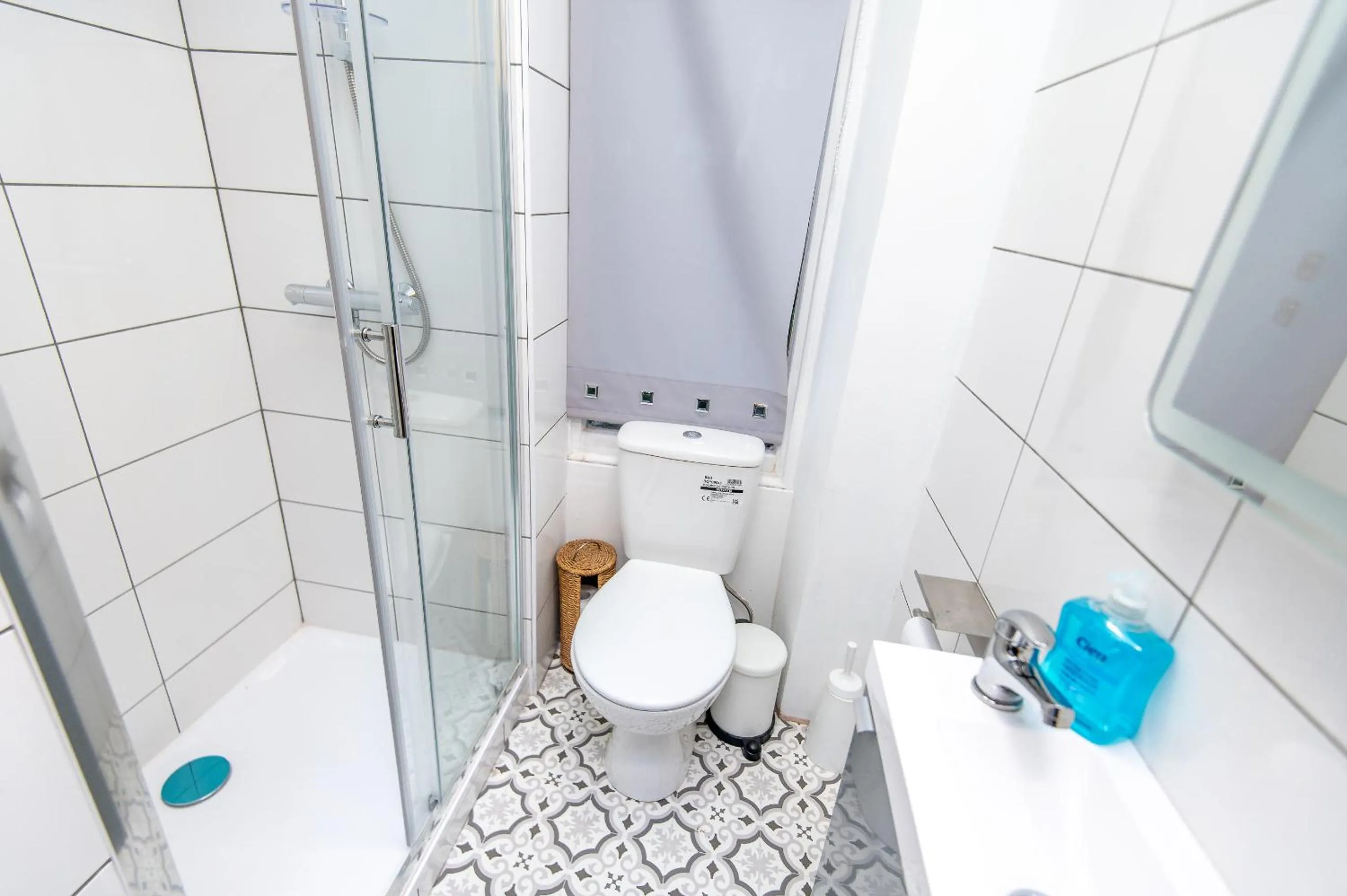 Bathroom in OYO Cornerstone Manor Hotel